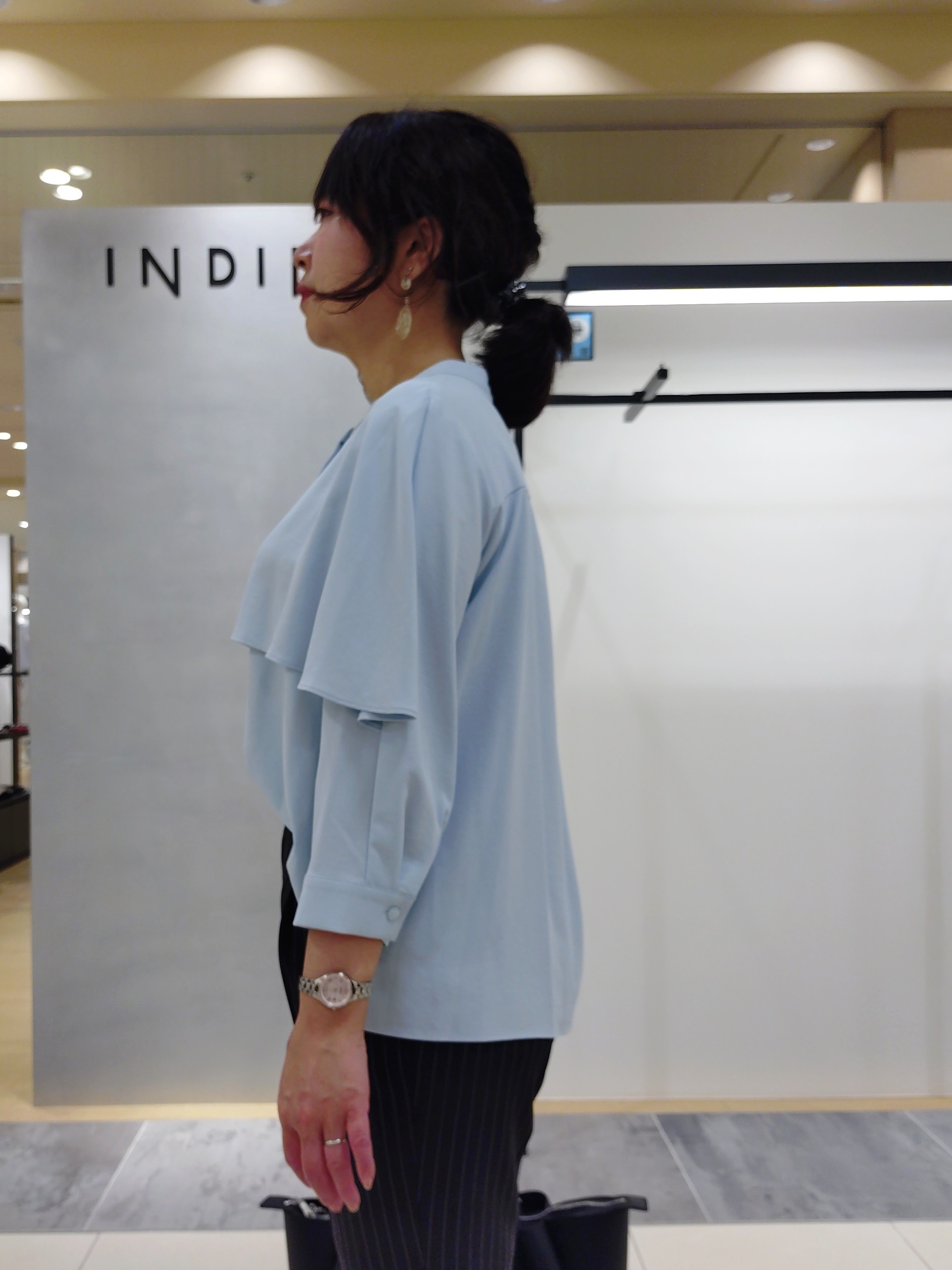 TOMOMIさんの「INDIVI｜【初秋/UVケア/着る日傘】 テーラードジャケット」を使ったコーディネート