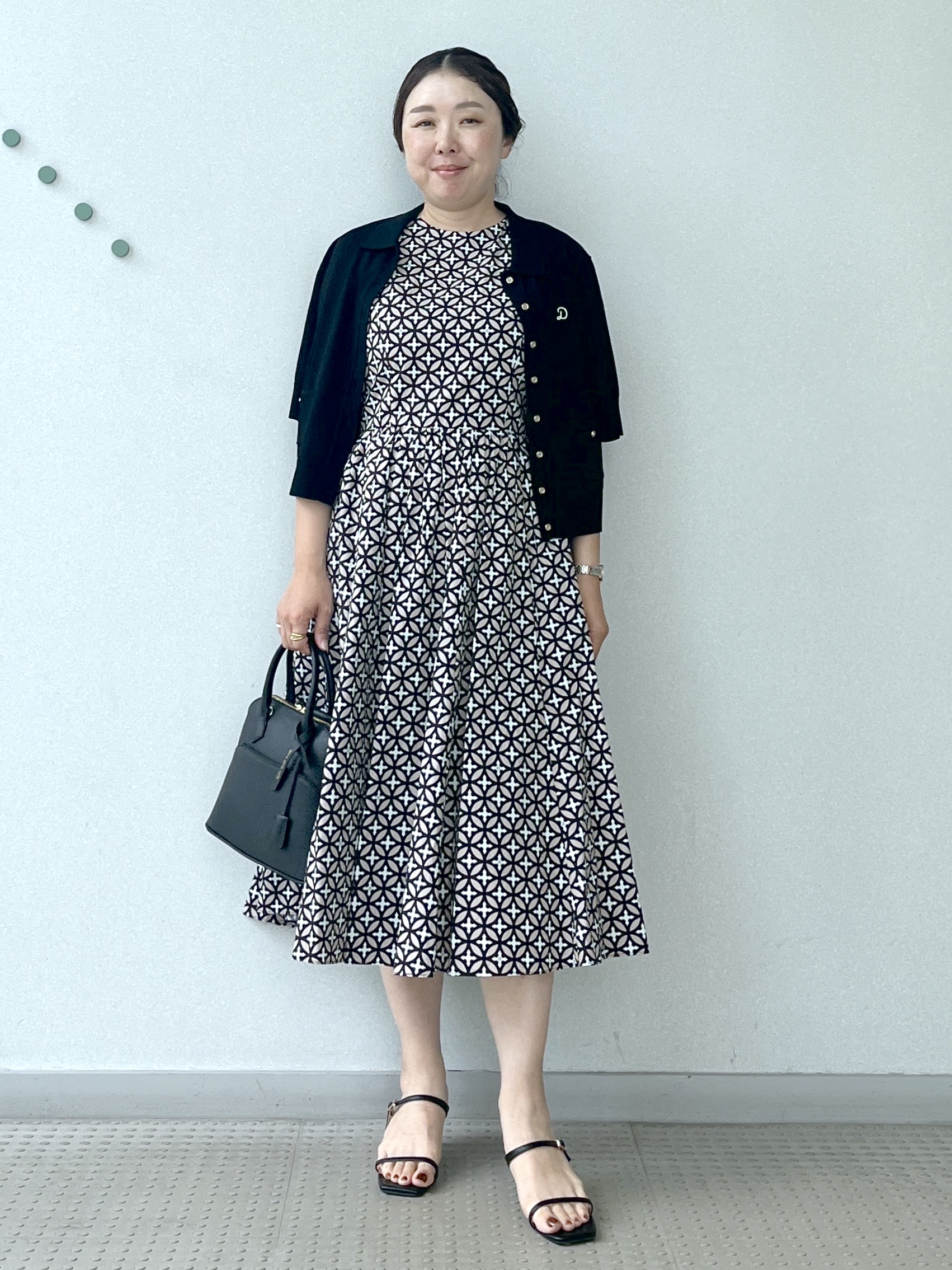 Soeさんの「DRESSTERIOR｜【接触冷感／UVカット】クールタッチ シャツカーディガン」を使ったコーディネート