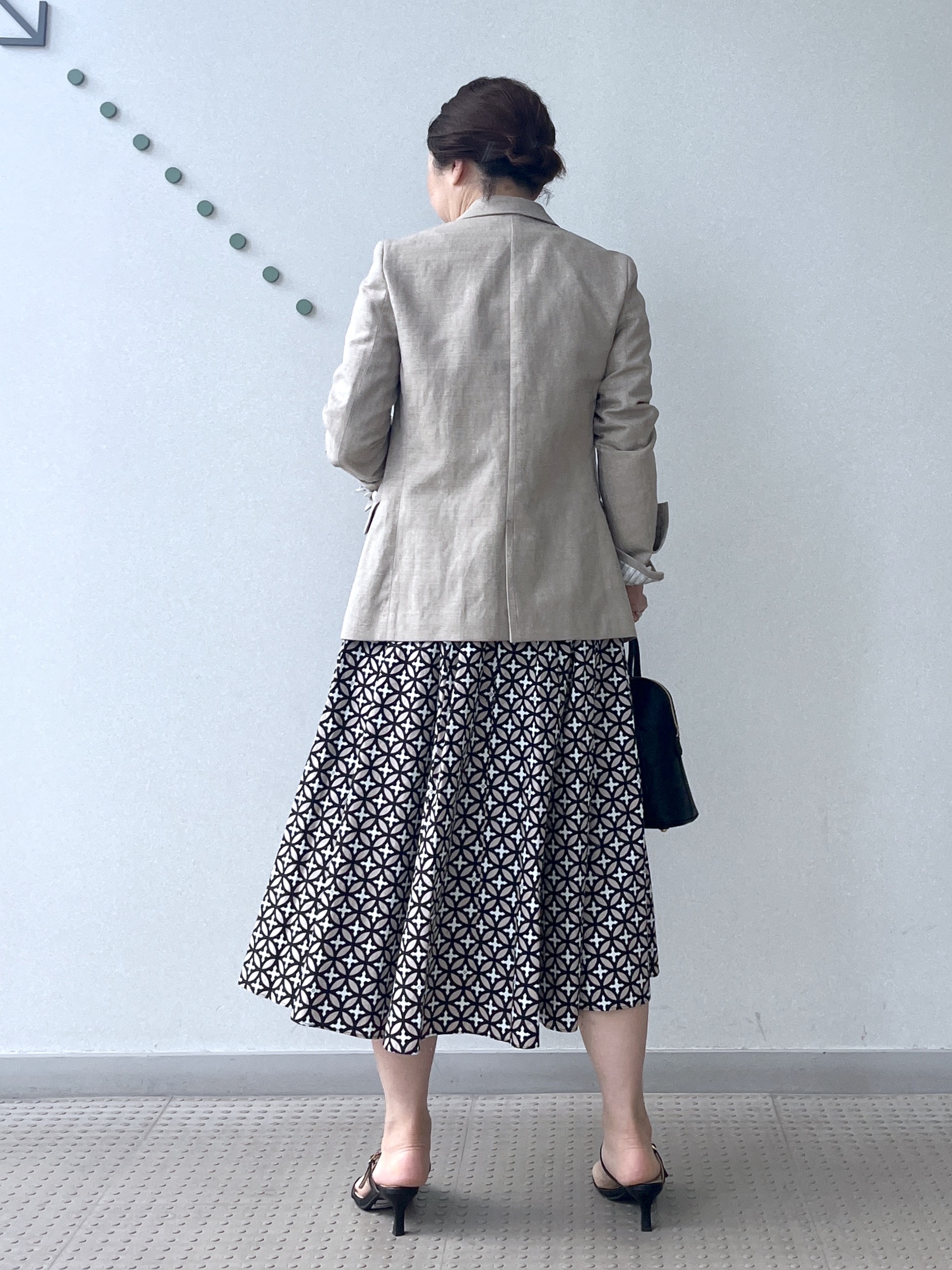 Soeさんの「DRESSTERIOR｜【セットアップ可】リネンブレンドダブルブレストジャケット」を使ったコーディネート