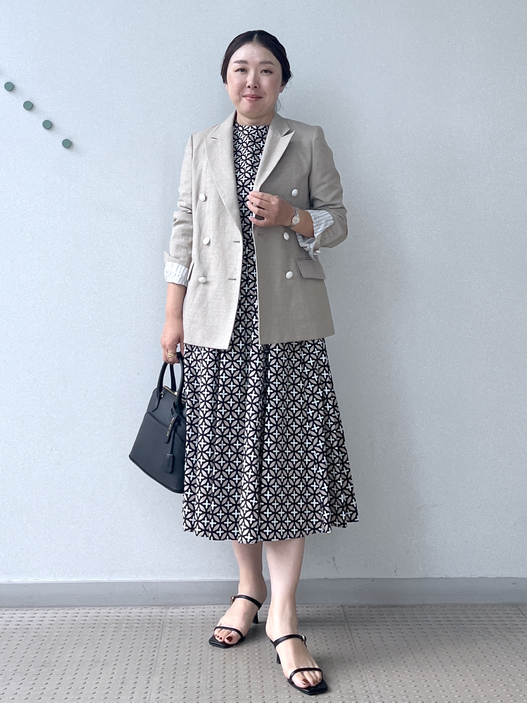 Soeさんの「DRESSTERIOR｜【セットアップ可】リネンブレンドダブルブレストジャケット」を使ったコーディネート