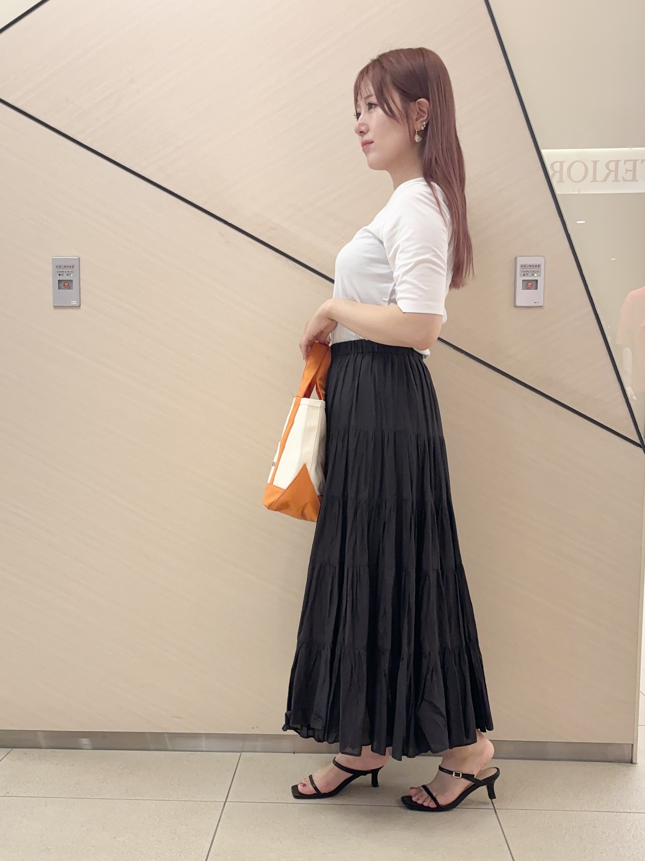 Rinaさんの「DRESSTERIOR｜【再入荷】コットンボイルティアードスカート」を使ったコーディネート