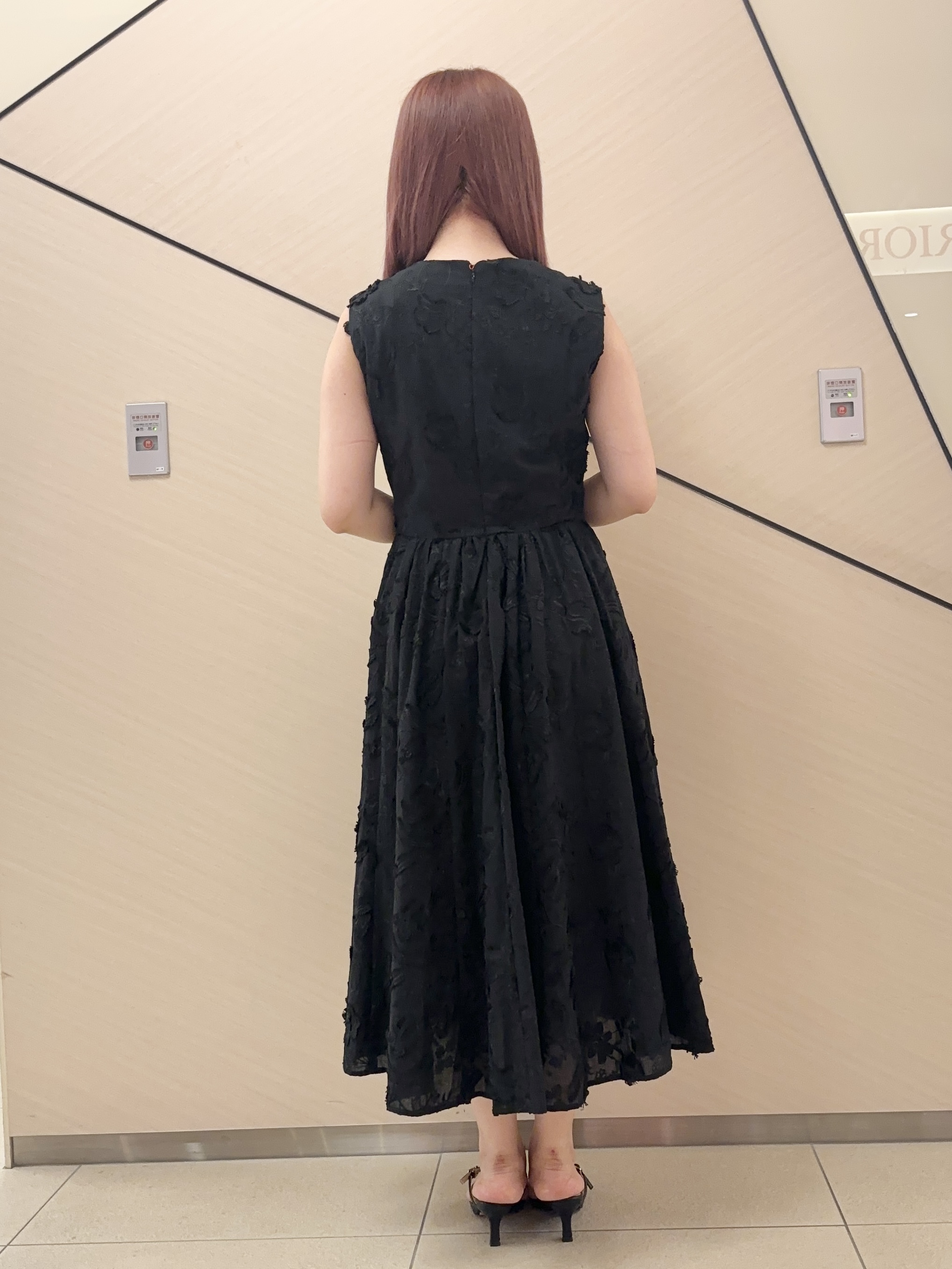 Rinaさんの「DRESSTERIOR｜【ウォッシャブル】コットン エンブロイダリードレス」を使ったコーディネート