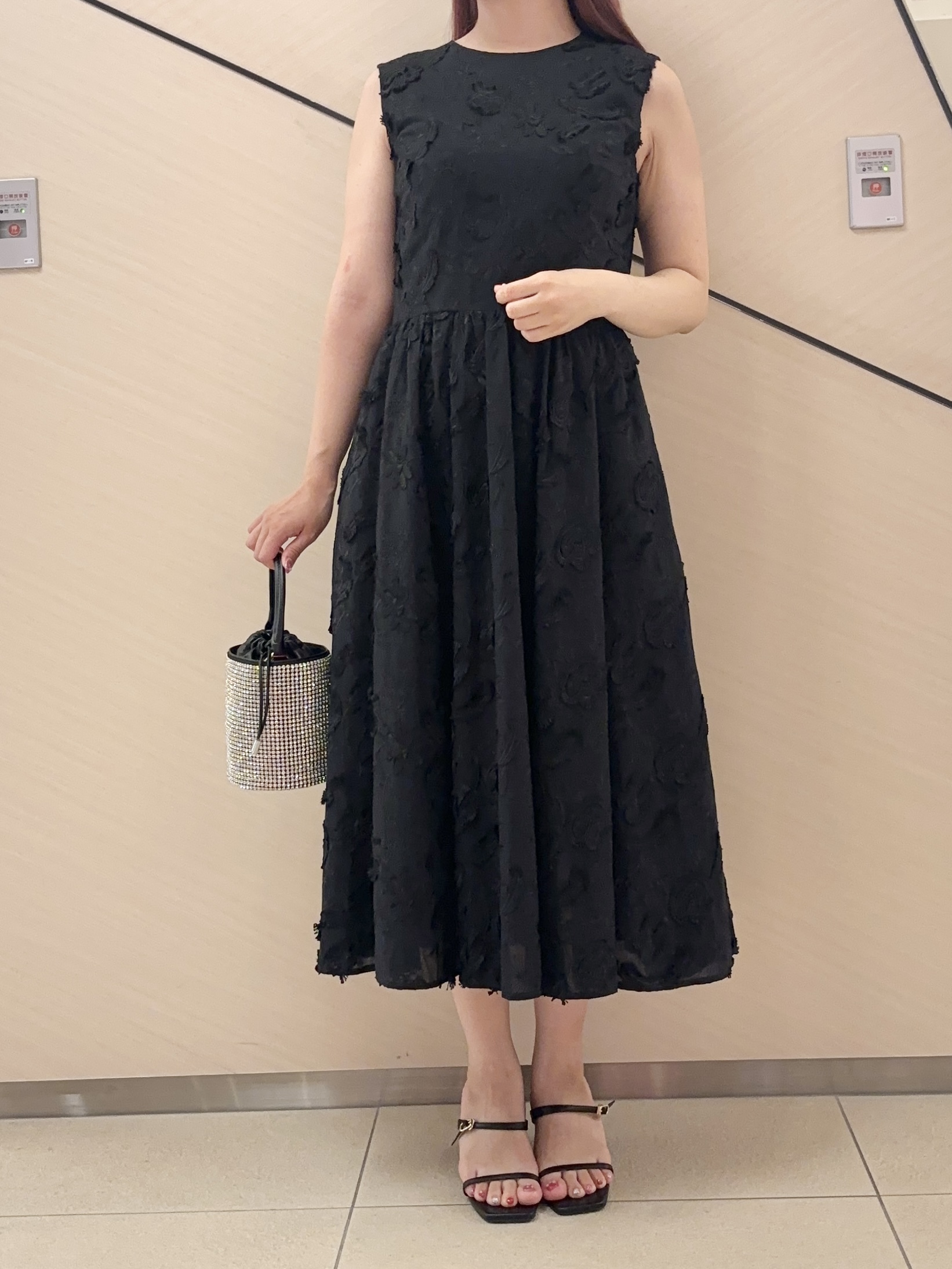 Rinaさんの「DRESSTERIOR｜【ウォッシャブル】コットン エンブロイダリードレス」を使ったコーディネート