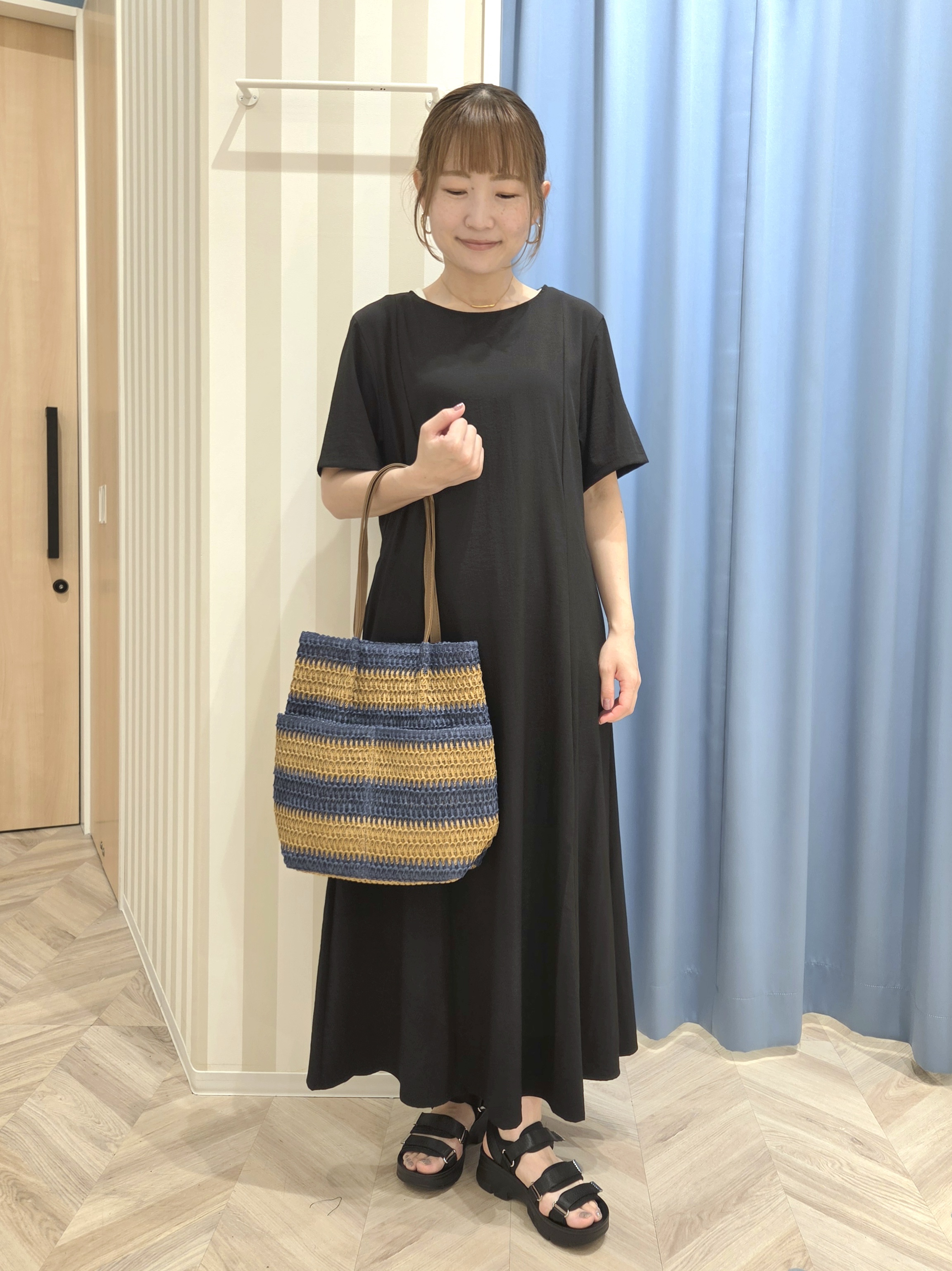 Ikumiさんの「SHOO･LA･RUE｜【通気性〇/洗濯機可/S-LL】シアーラメカーディガン」を使ったコーディネート
