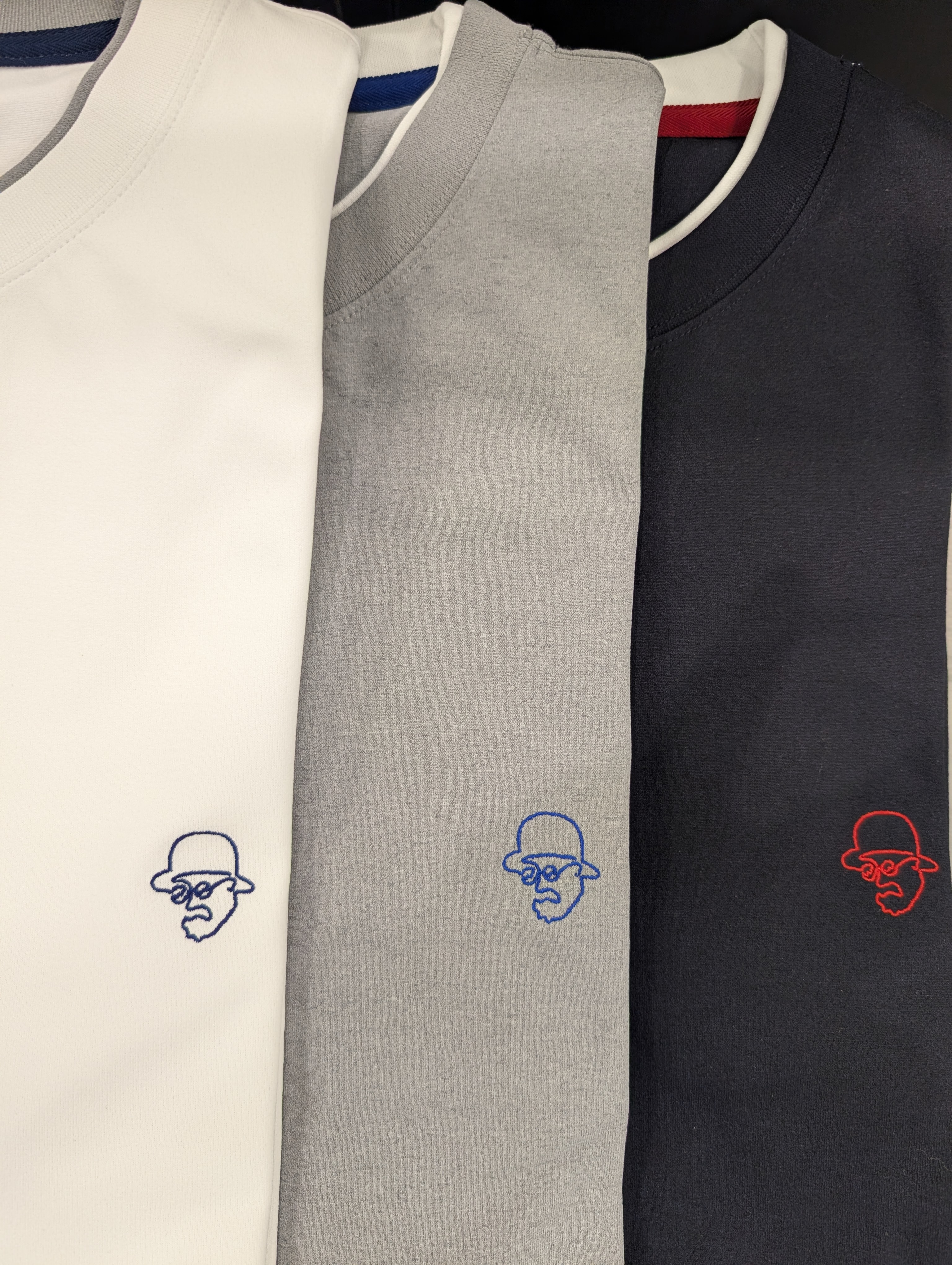 三谷義勝さんの「TAKEO KIKUCHI｜【汗染み軽減/接触冷感】フェイクレイヤード ワンポイント刺繍Ｔシャツ」を使ったコーディネート