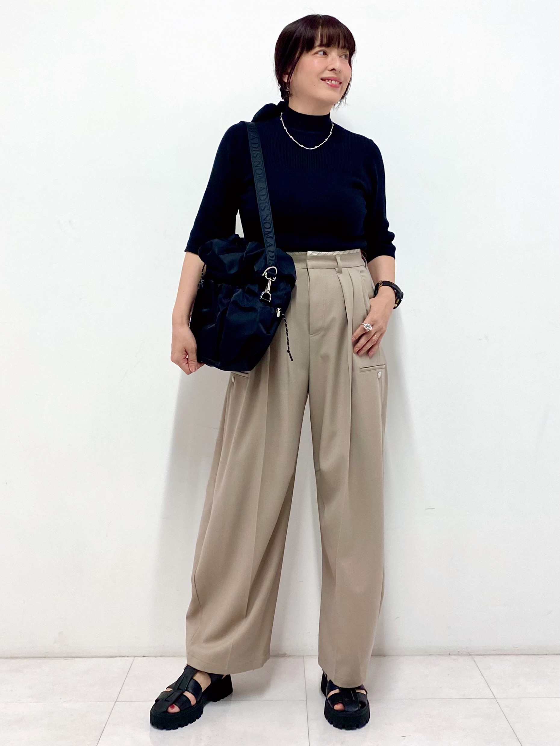 Sawaguchiさんの「DRESSTERIOR｜【接触冷感】クールタッチ ハーフスリーブニット」を使ったコーディネート
