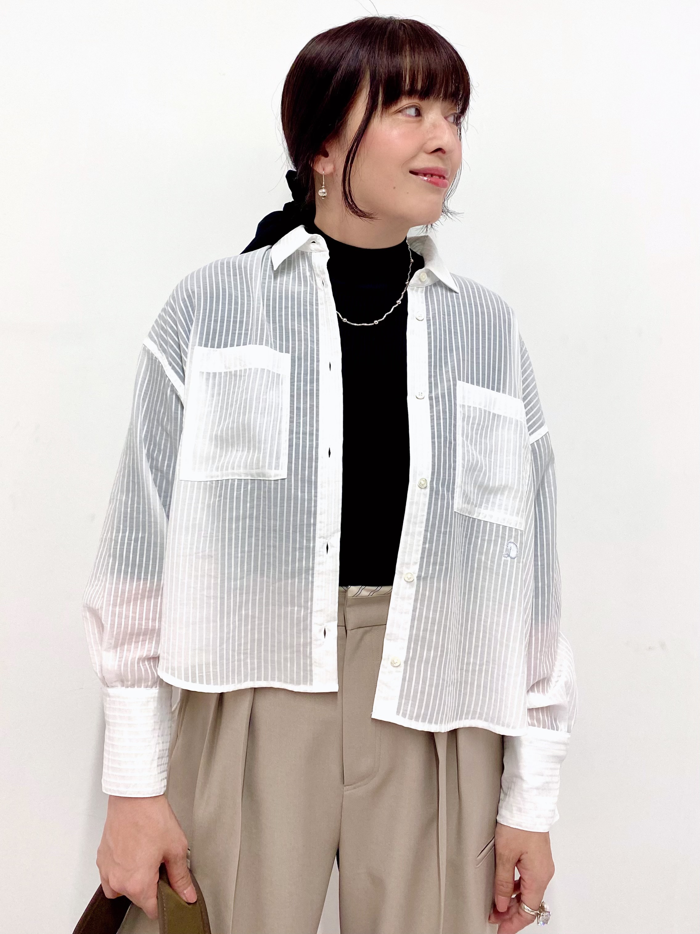 Sawaguchiさんの「DRESSTERIOR｜◆シアーストライプクロップドシャツ」を使ったコーディネート