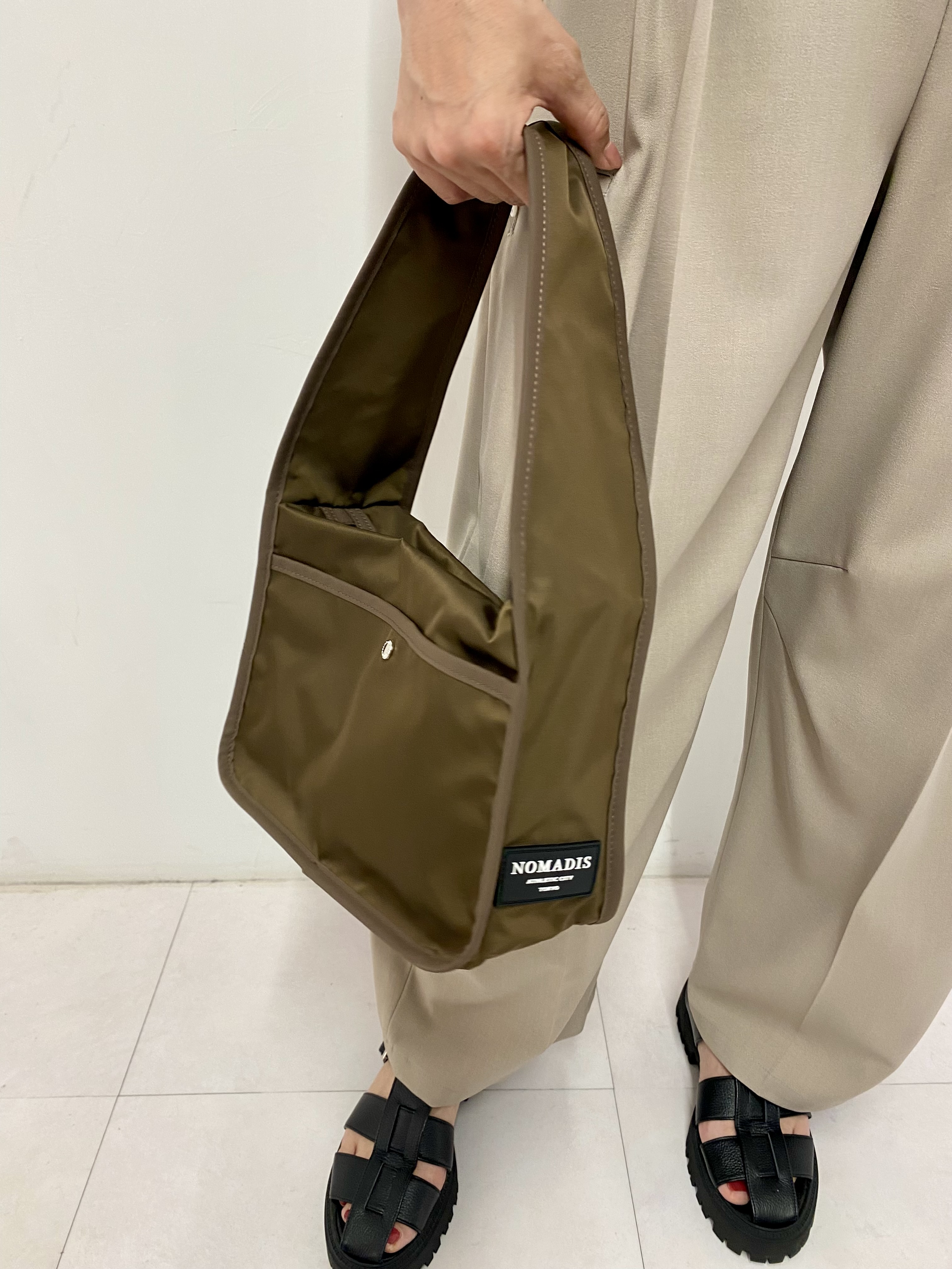 Sawaguchiさんの「DRESSTERIOR｜◆シアーストライプクロップドシャツ」を使ったコーディネート