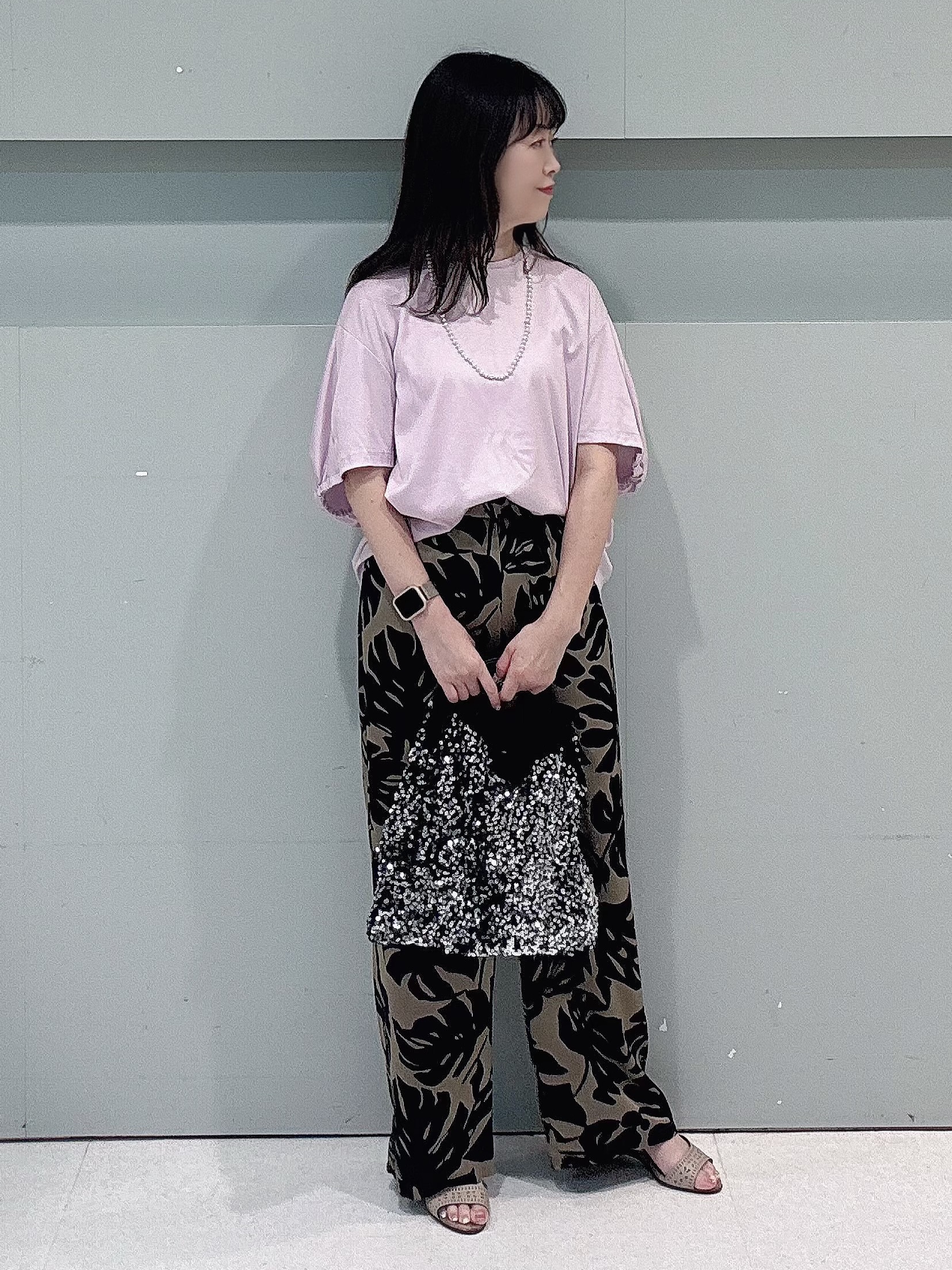 makiさんの「UNTITLED｜【汗染み防止/接触冷感】ドルマンプルオーバー」を使ったコーディネート