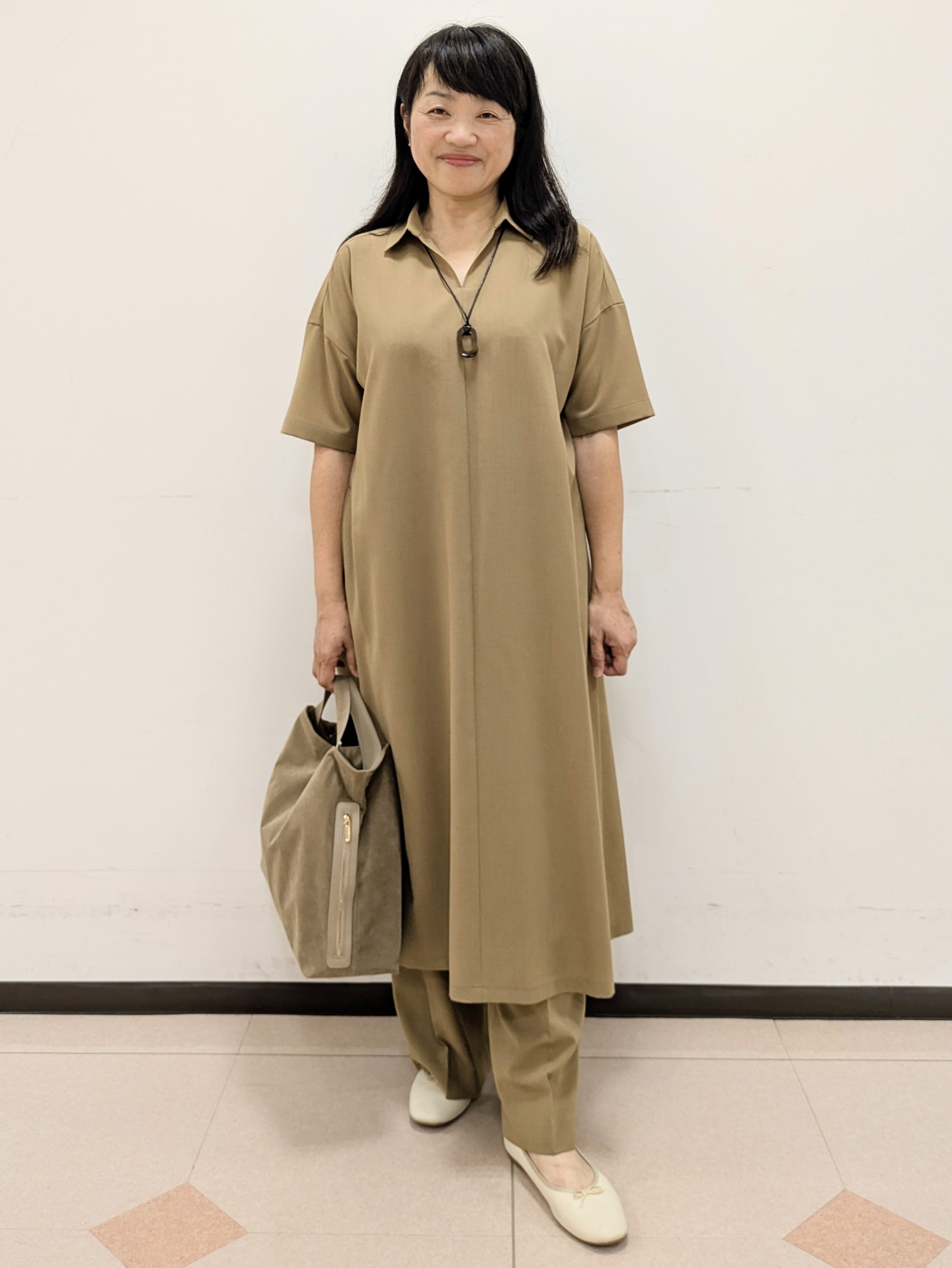 ともさんの「UNTITLED｜【初秋も活躍/UVカット/接触冷感】エアリークールワンピース」を使ったコーディネート