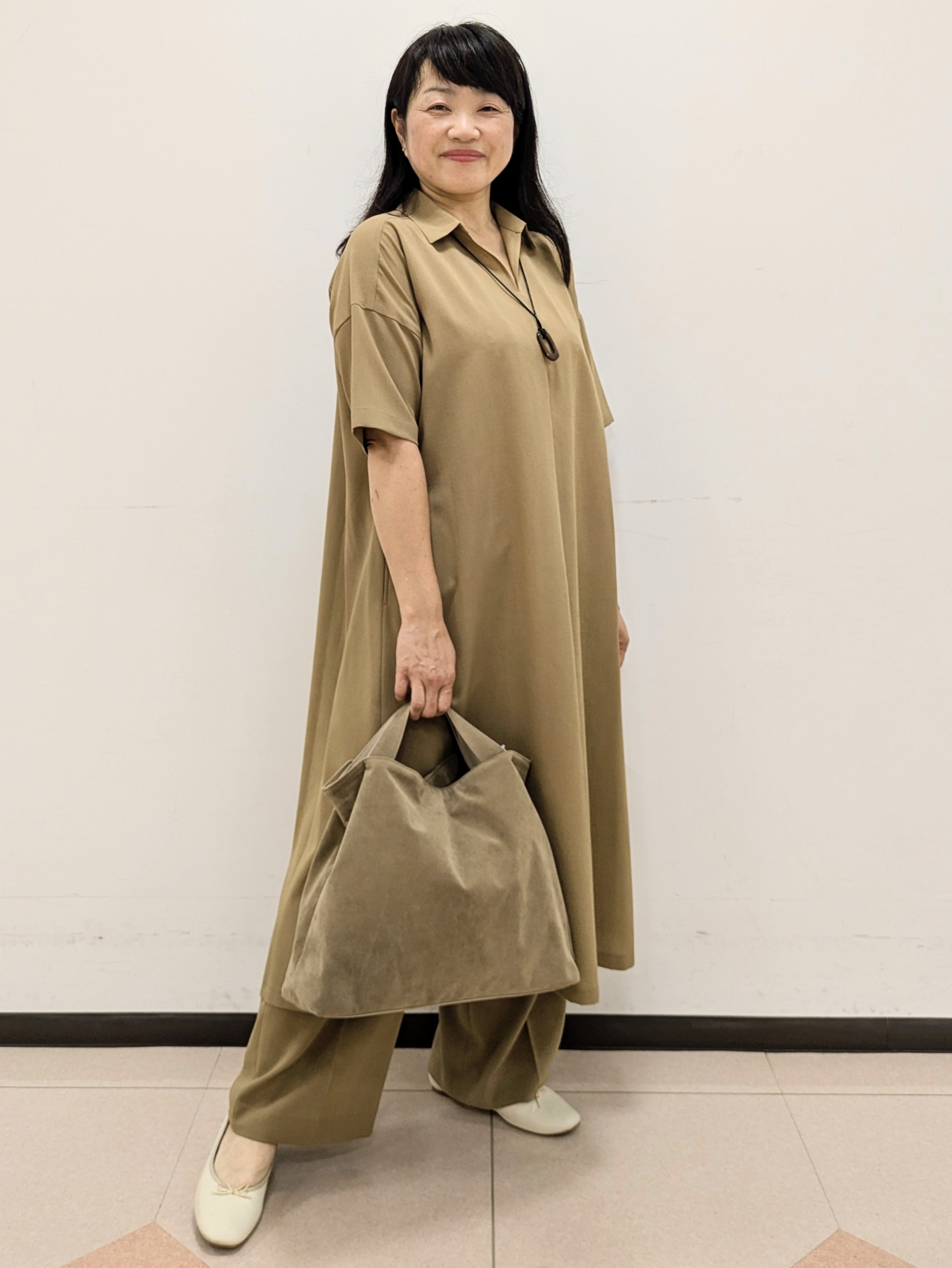 ともさんの「UNTITLED｜【初秋も活躍/UVカット/接触冷感】エアリークールワンピース」を使ったコーディネート