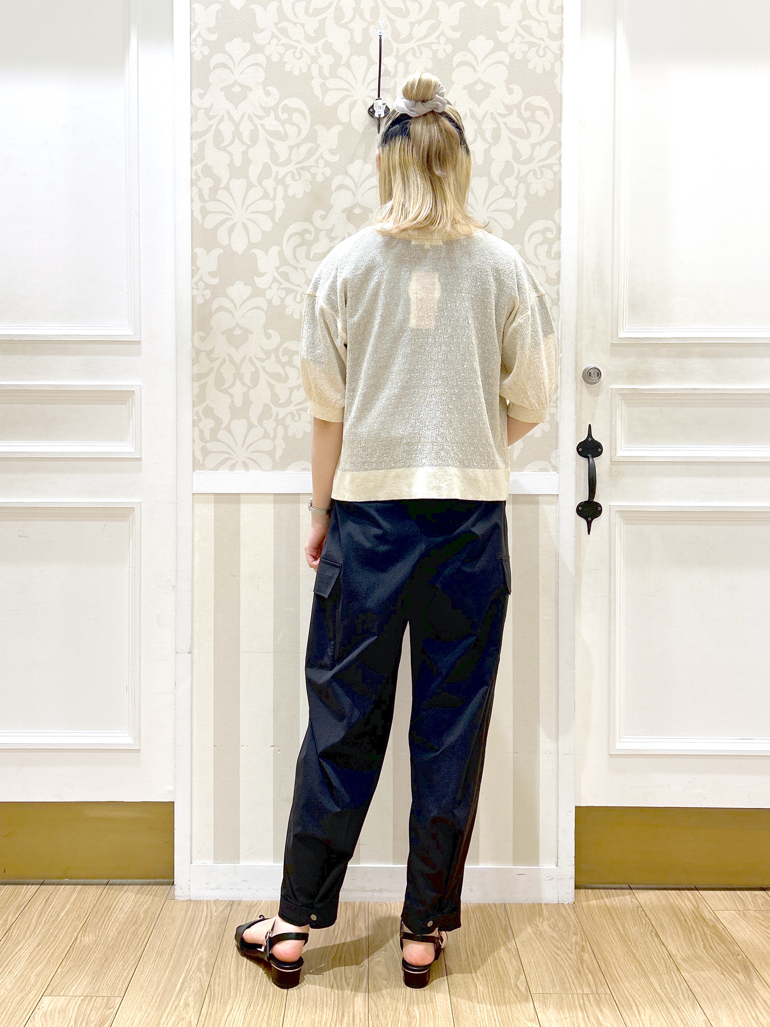 望 愛さんの「grove｜【遮熱／吸水速乾／UVカット】ベーシックロゴTシャツ」を使ったコーディネート