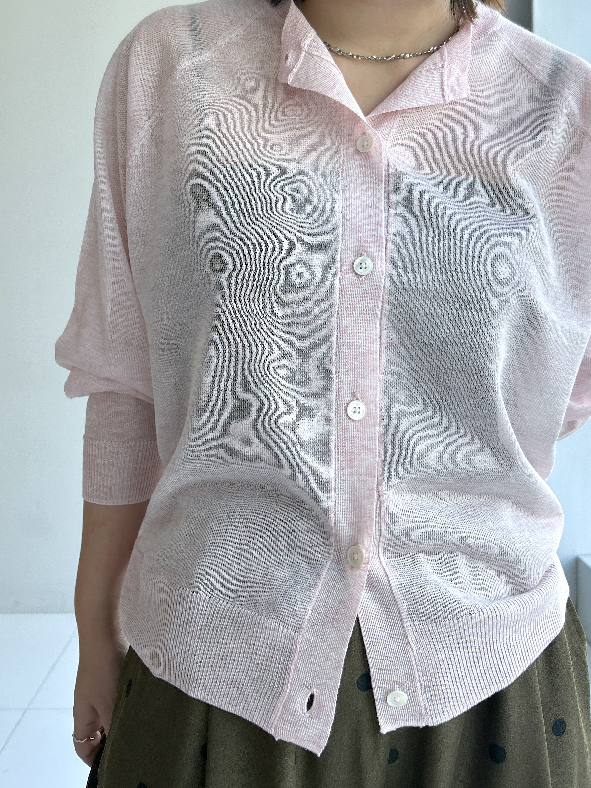 Hirokaさんの「Dessin｜お守りカーディガン -ウォッシャブル-」を使ったコーディネート