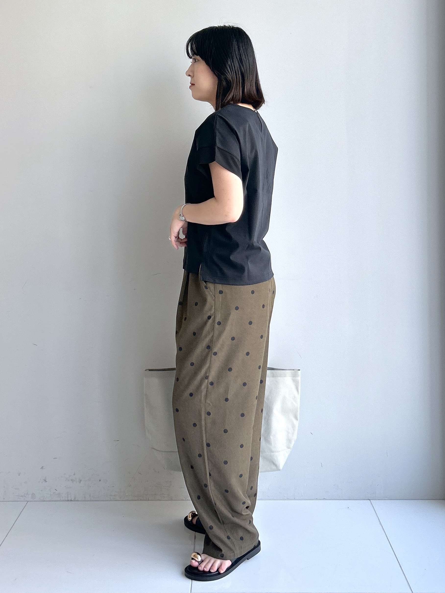 Hirokaさんの「Dessin｜【UVカット/接触冷感】美光沢カットソー」を使ったコーディネート