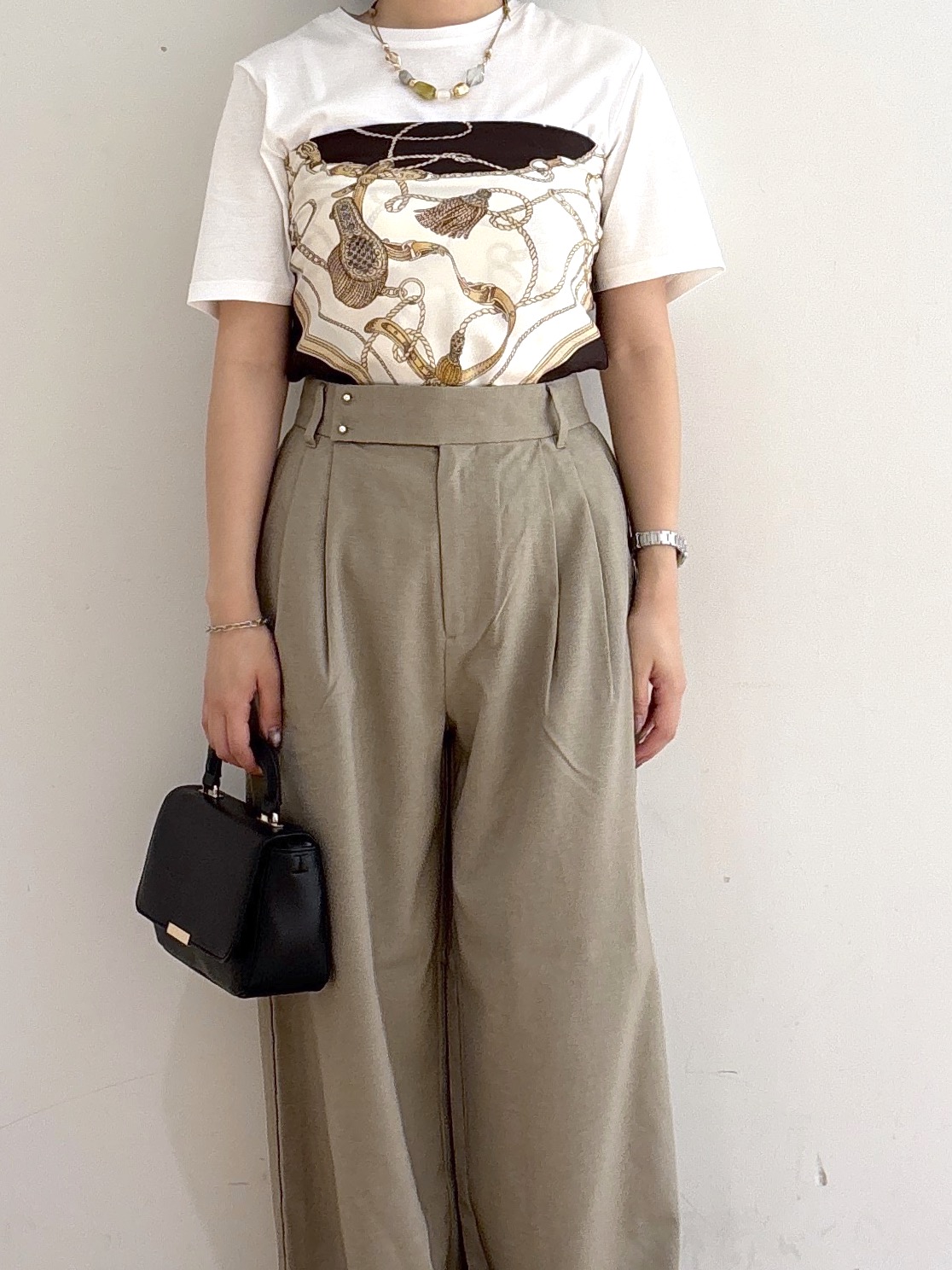 mireiさんの「OPAQUE.CLIP｜ベーシックTシャツ／オーガニックコットン混【洗濯機OK】」を使ったコーディネート