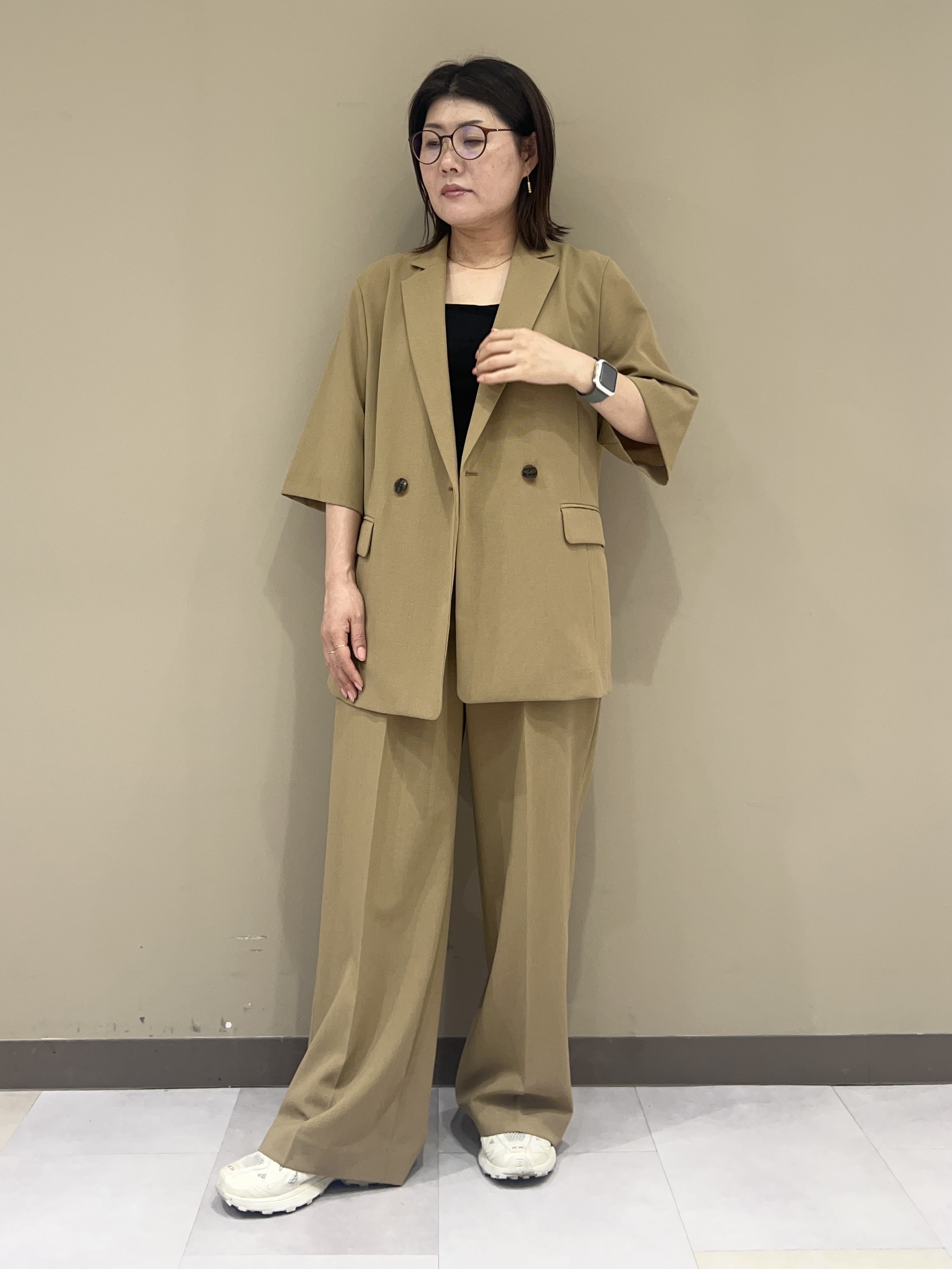 fukuさんの「UNTITLED｜【秋の通勤羽織/セットアップ可/UVカット】エアリークール半袖ジャケット」を使ったコーディネート