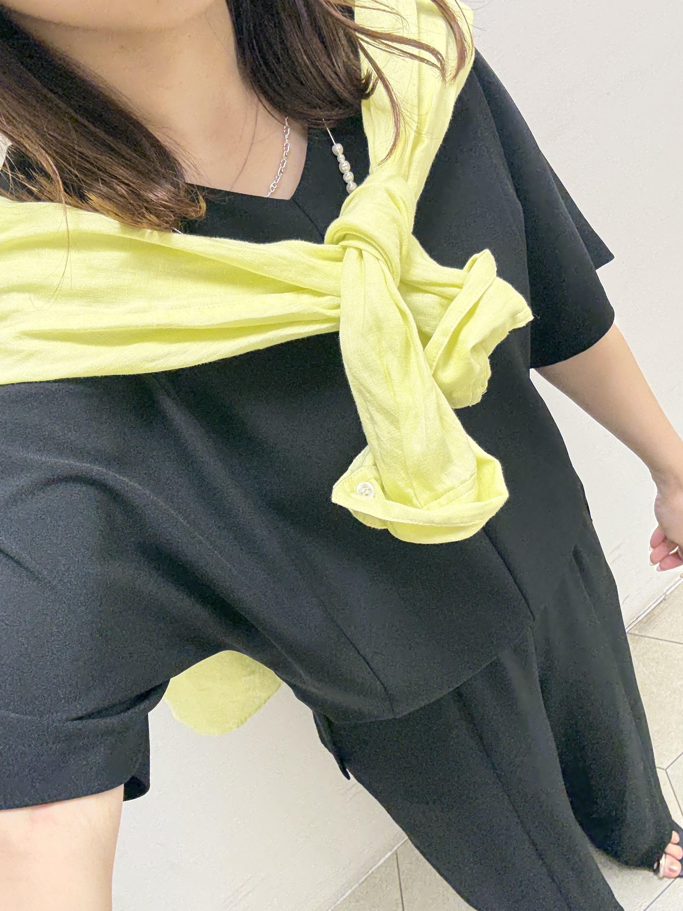 kahoさんの「INDIVI｜【体型＆二の腕カバー/着る日傘】ドルマントップス」を使ったコーディネート