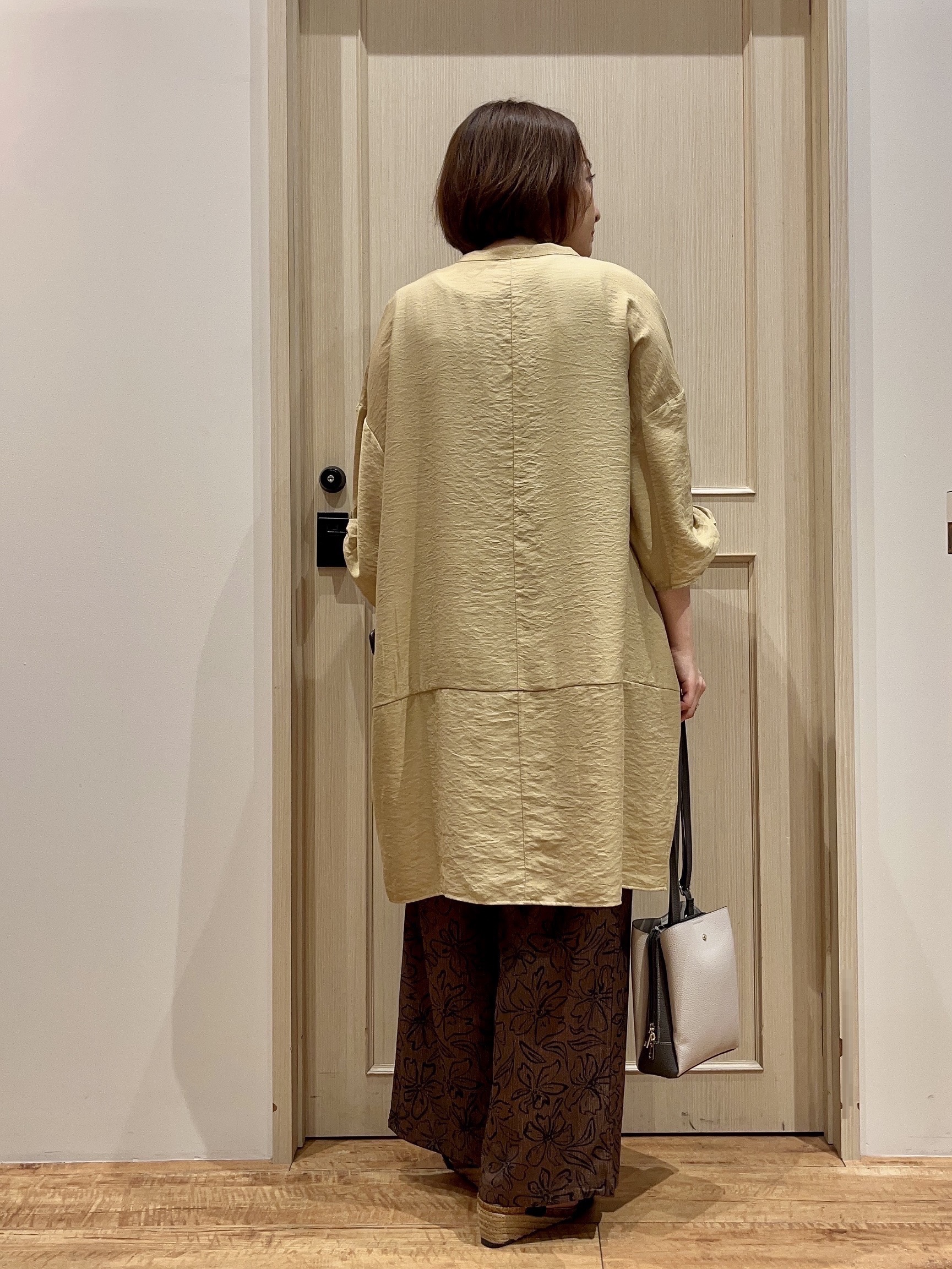 fukuiさんの「SHOO･LA･RUE｜【S-LL/洗濯後しわになりにくい】ゆるっと体型カバー 7分袖コクーンチュニック」を使ったコーディネート