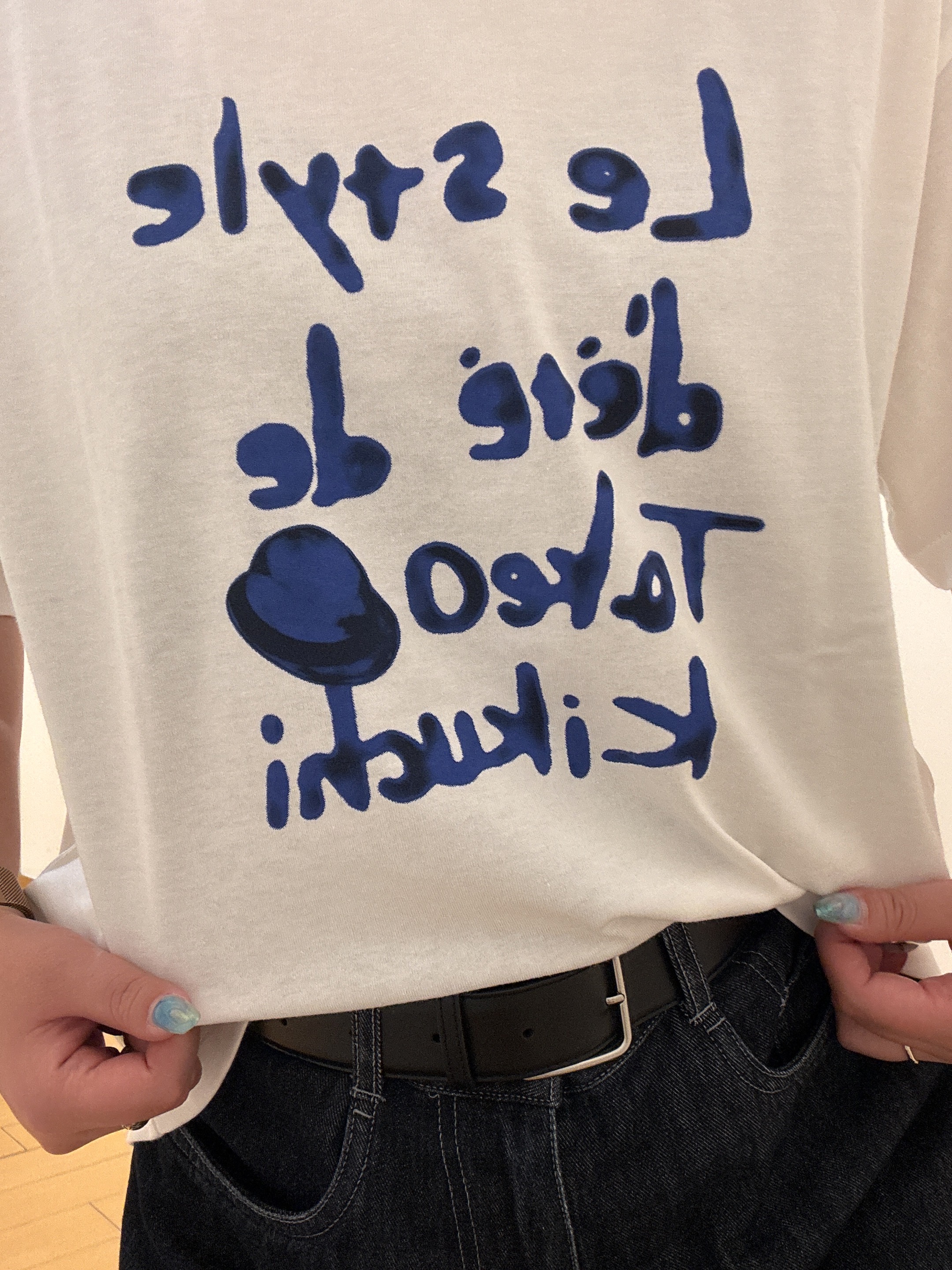 ヒナさんの「TAKEO KIKUCHI｜水彩ペイント アートロゴTシャツ」を使ったコーディネート