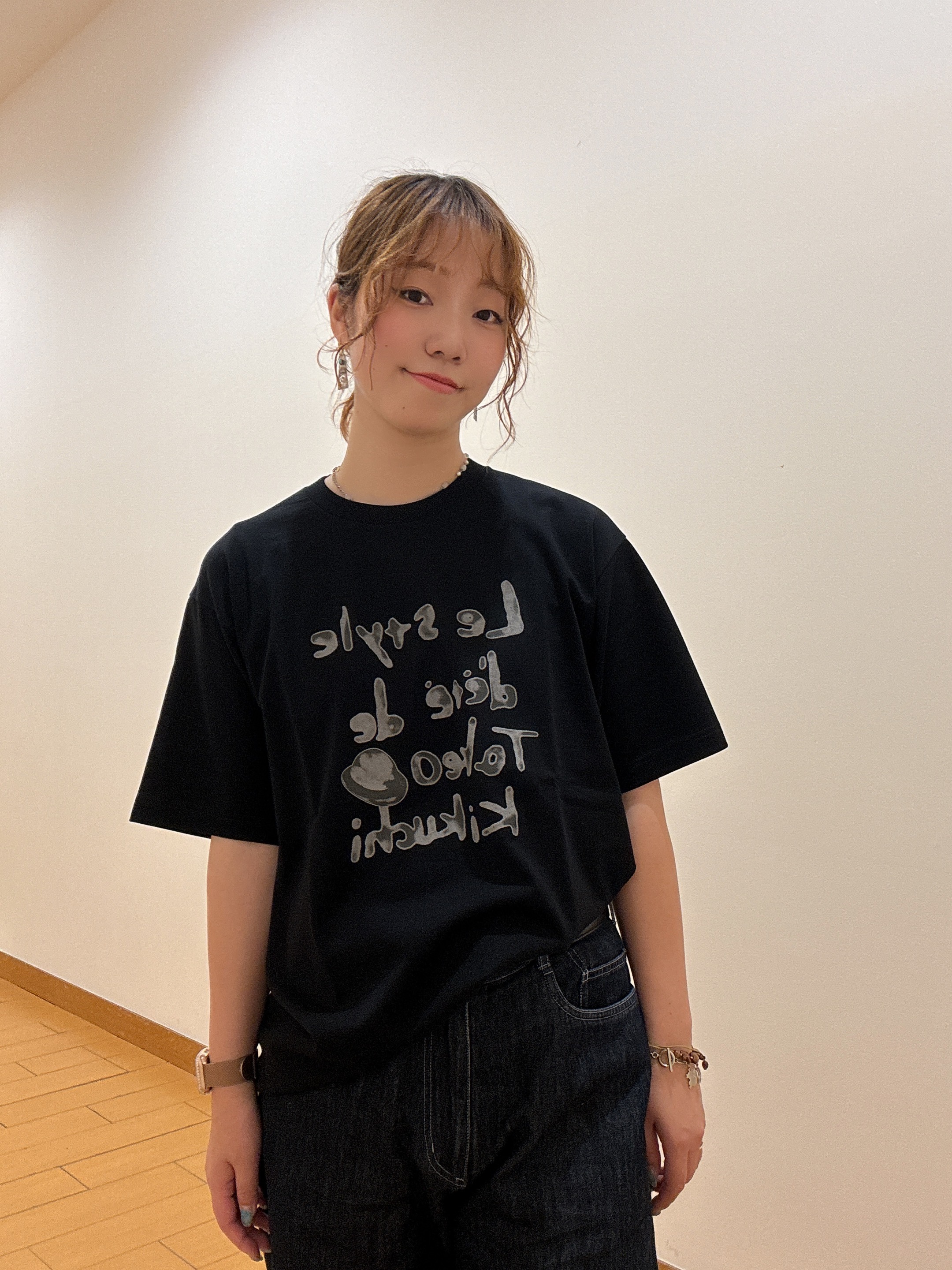 ヒナさんの「TAKEO KIKUCHI｜水彩ペイント アートロゴTシャツ」を使ったコーディネート