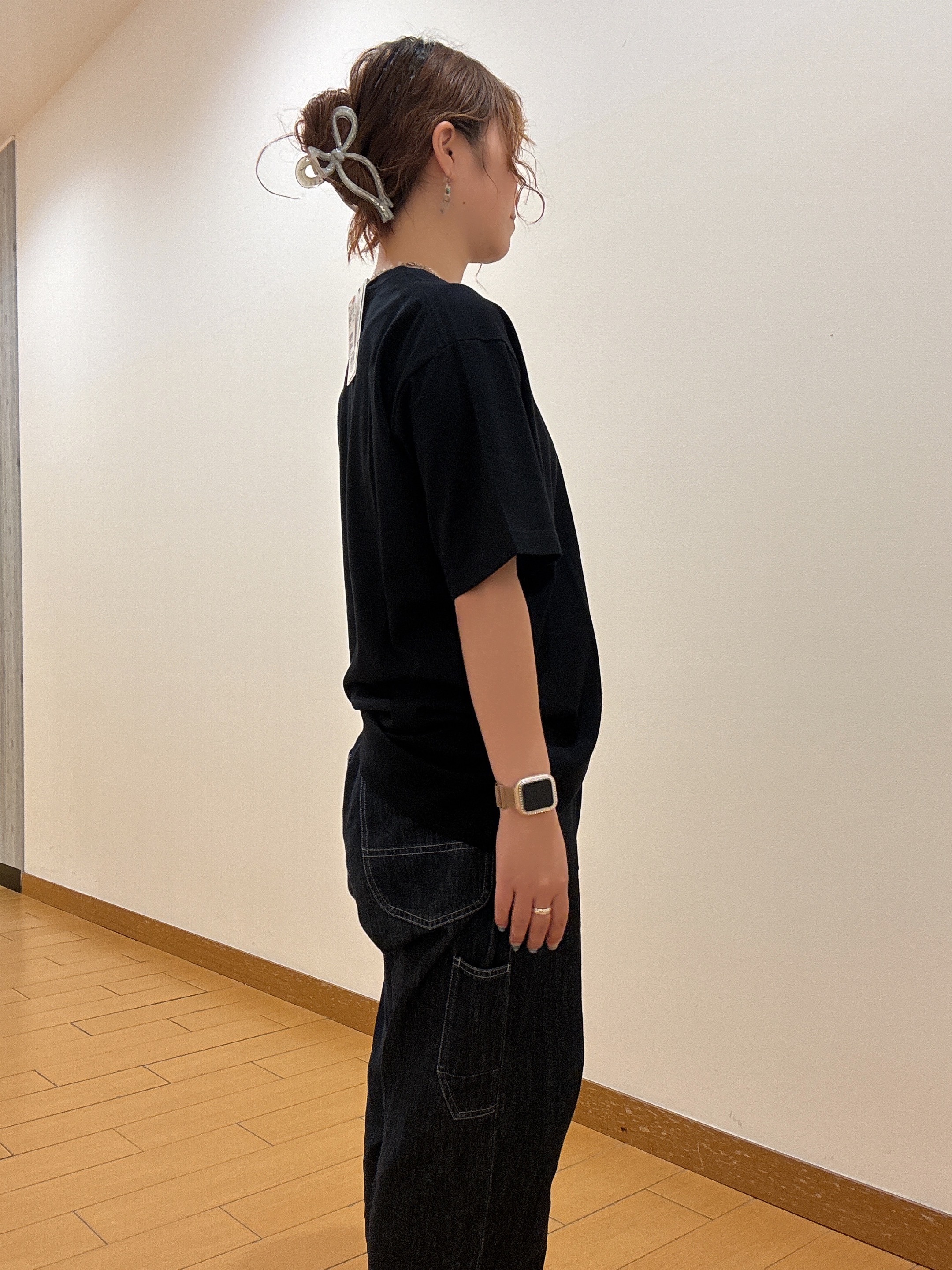 ヒナさんの「TAKEO KIKUCHI｜水彩ペイント アートロゴTシャツ」を使ったコーディネート