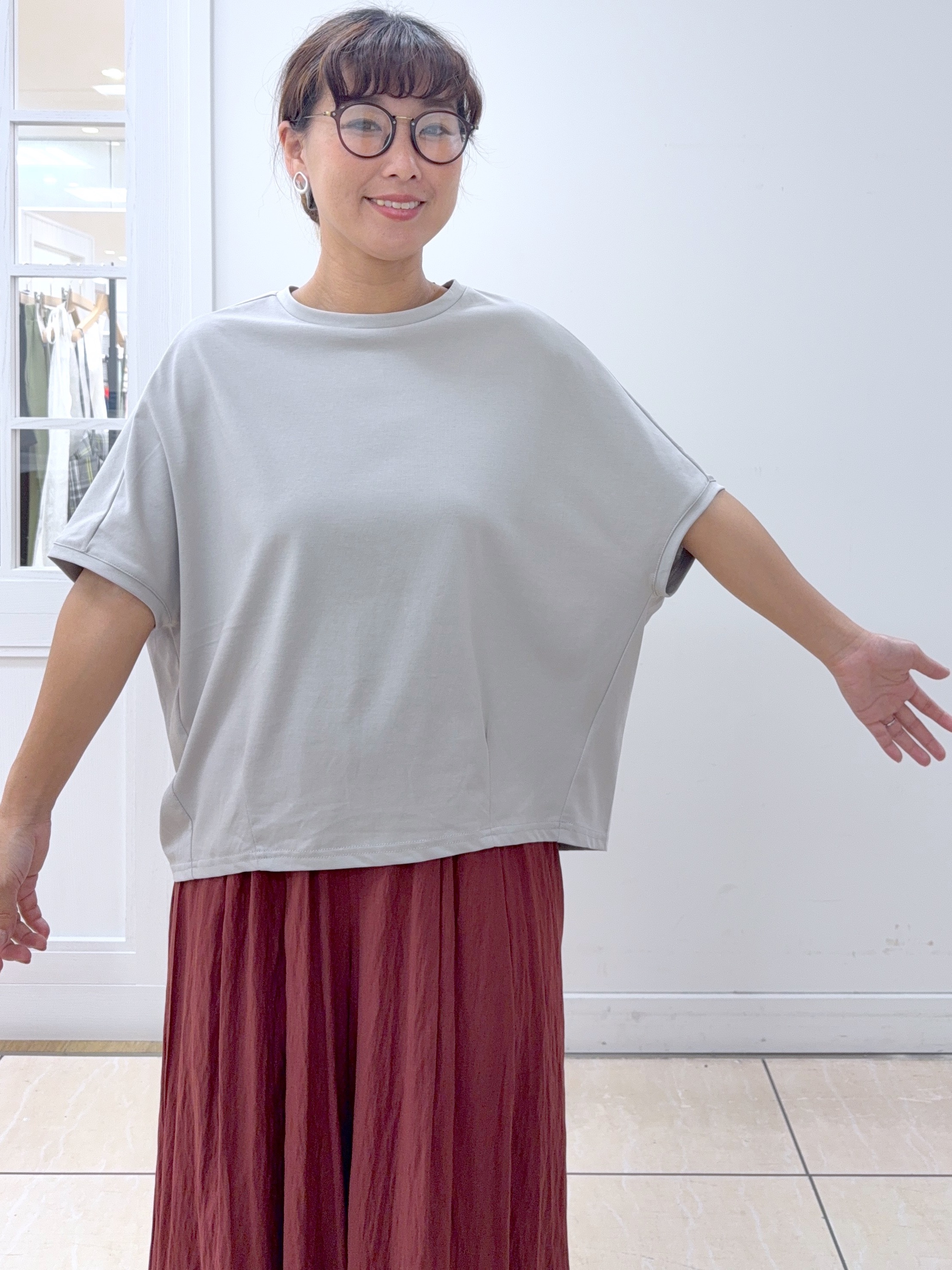 Osawaさんの「Dessin｜【汗シミ防止/UVカット】ドルマンスリーブ プルオーバー」を使ったコーディネート