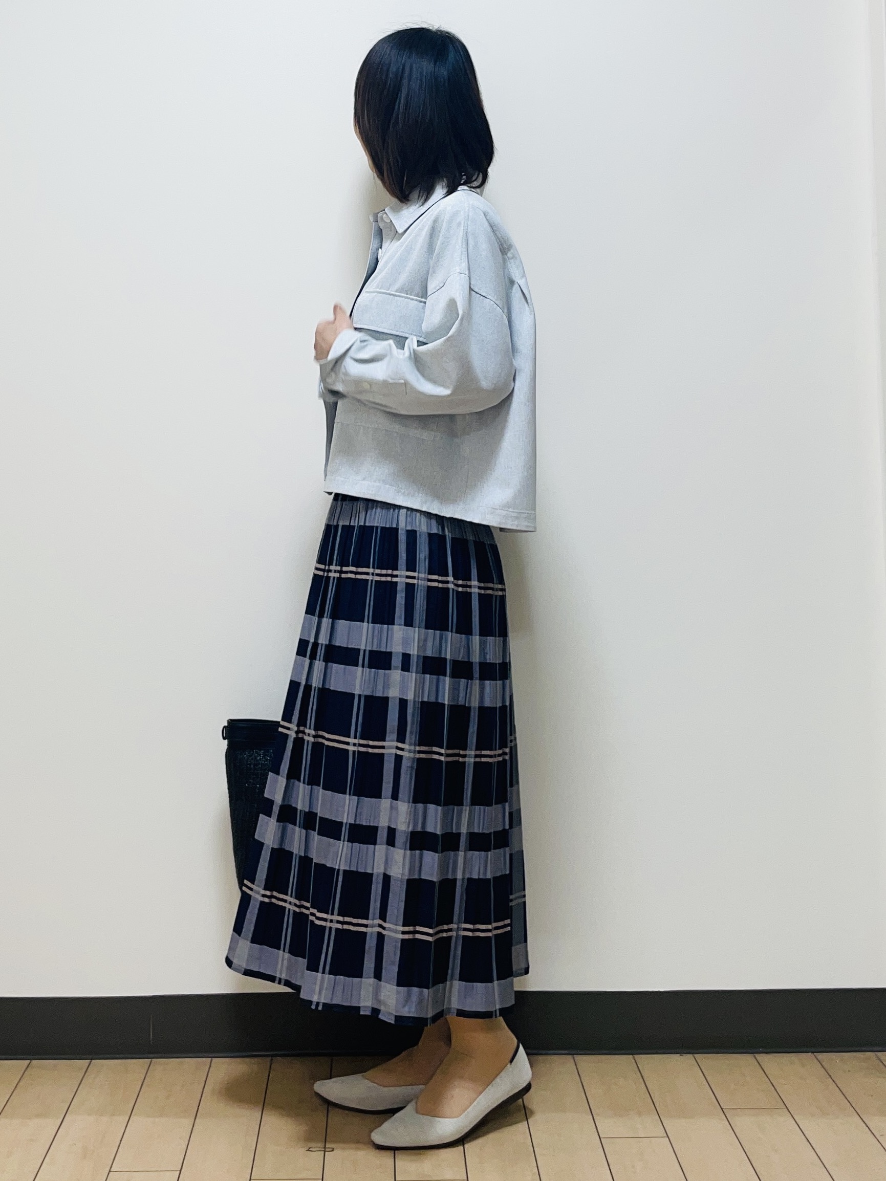 Riiさんの「Reflect｜【インナーにおすすめ◎】クルーネックストレッチリブトップス」を使ったコーディネート