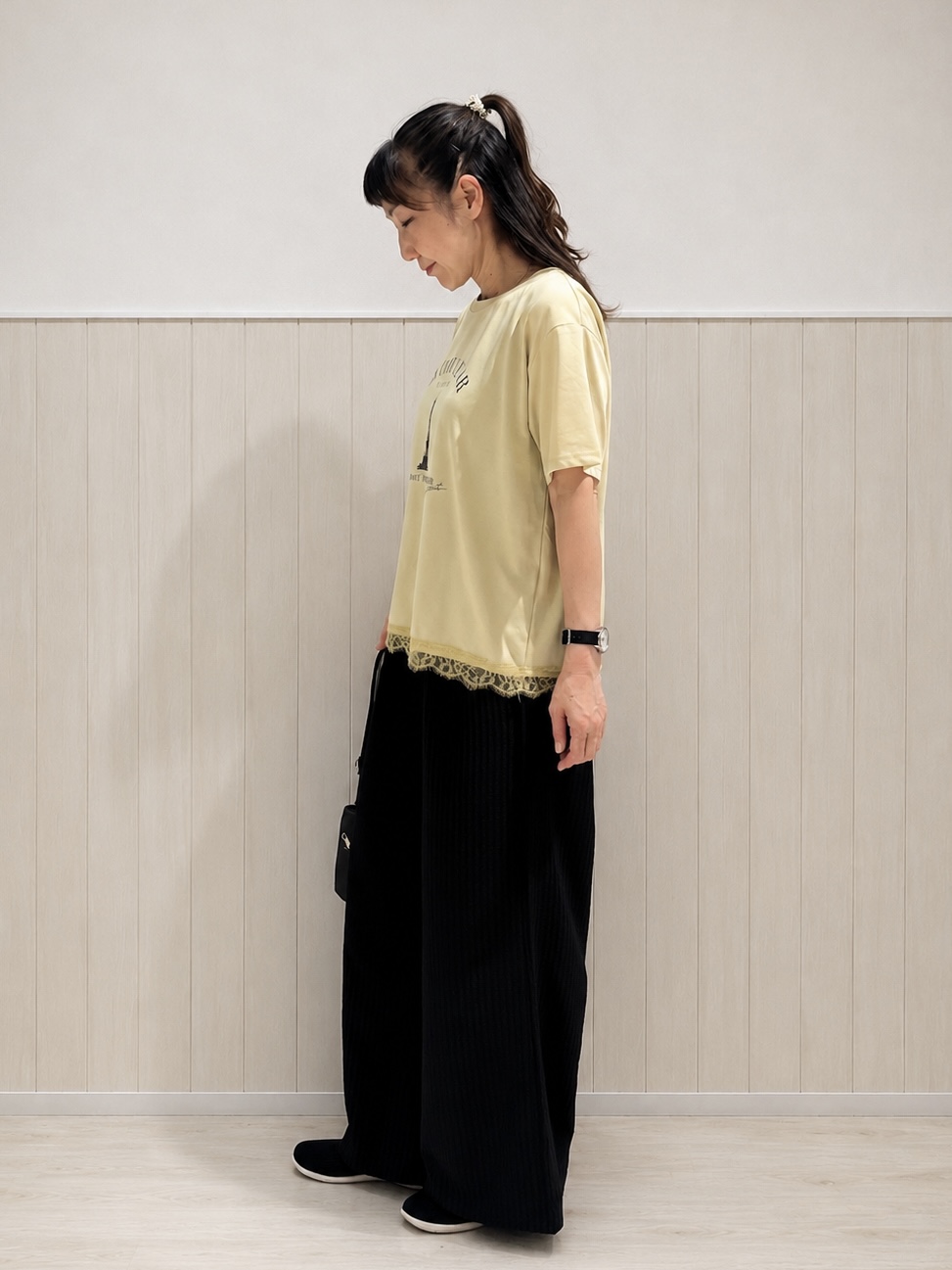 まつみさんの「SHOO･LA･RUE｜【UV/S-LL/洗濯機可】真夏に着たい裾レースが女性らしさをプラスする プリントアソートTシャツ」を使ったコーディネート