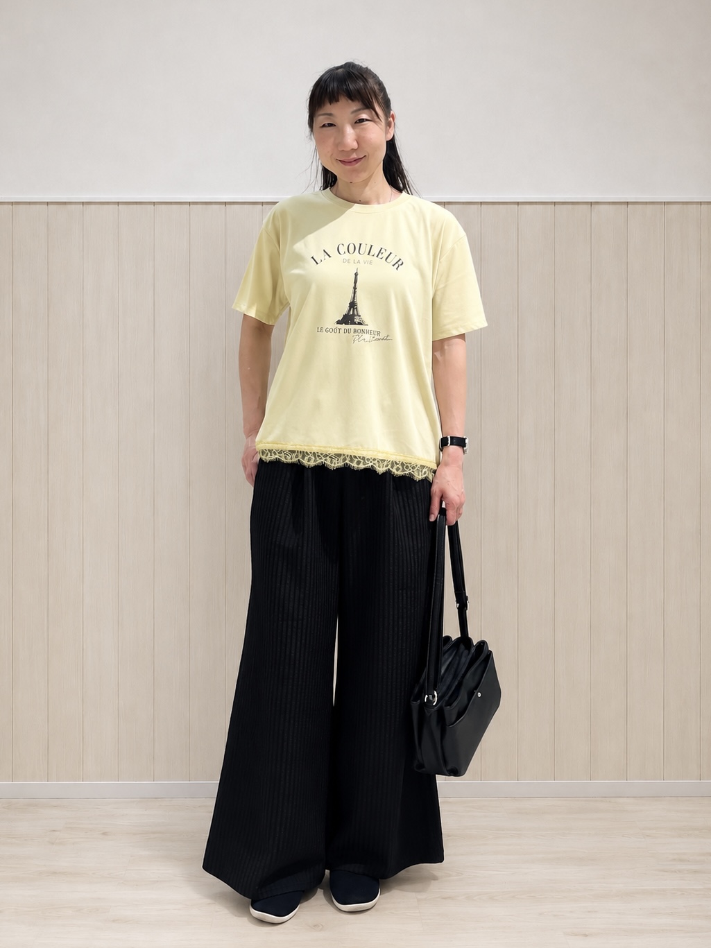 まつみさんの「SHOO･LA･RUE｜【UV/S-LL/洗濯機可】真夏に着たい裾レースが女性らしさをプラスする プリントアソートTシャツ」を使ったコーディネート