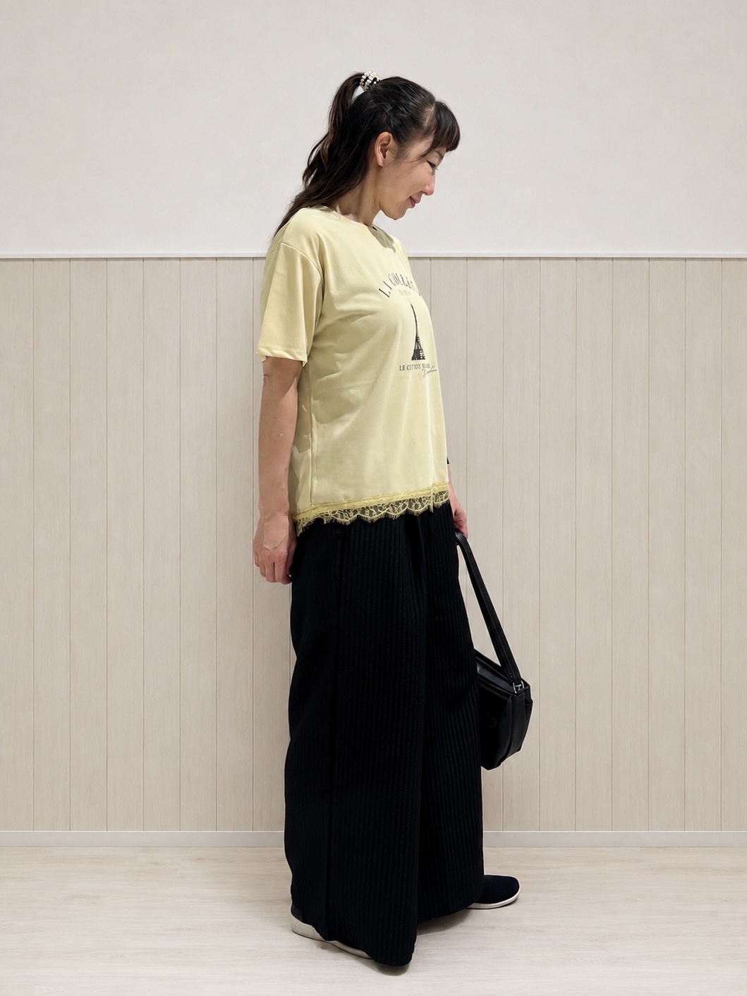 まつみさんの「SHOO･LA･RUE｜【UV/S-LL/洗濯機可】真夏に着たい裾レースが女性らしさをプラスする プリントアソートTシャツ」を使ったコーディネート