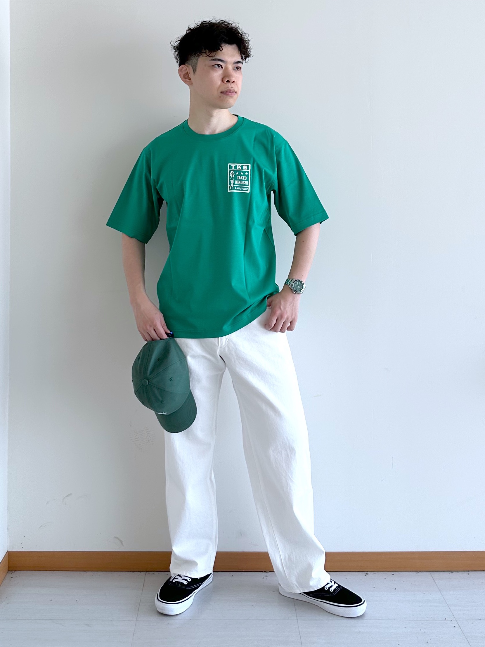 イッシーさんの「TAKEO KIKUCHI｜【BOWLER HAT LABEL】アイスクリアコットン ラッキーセブン 半袖Tシャツ」を使ったコーディネート
