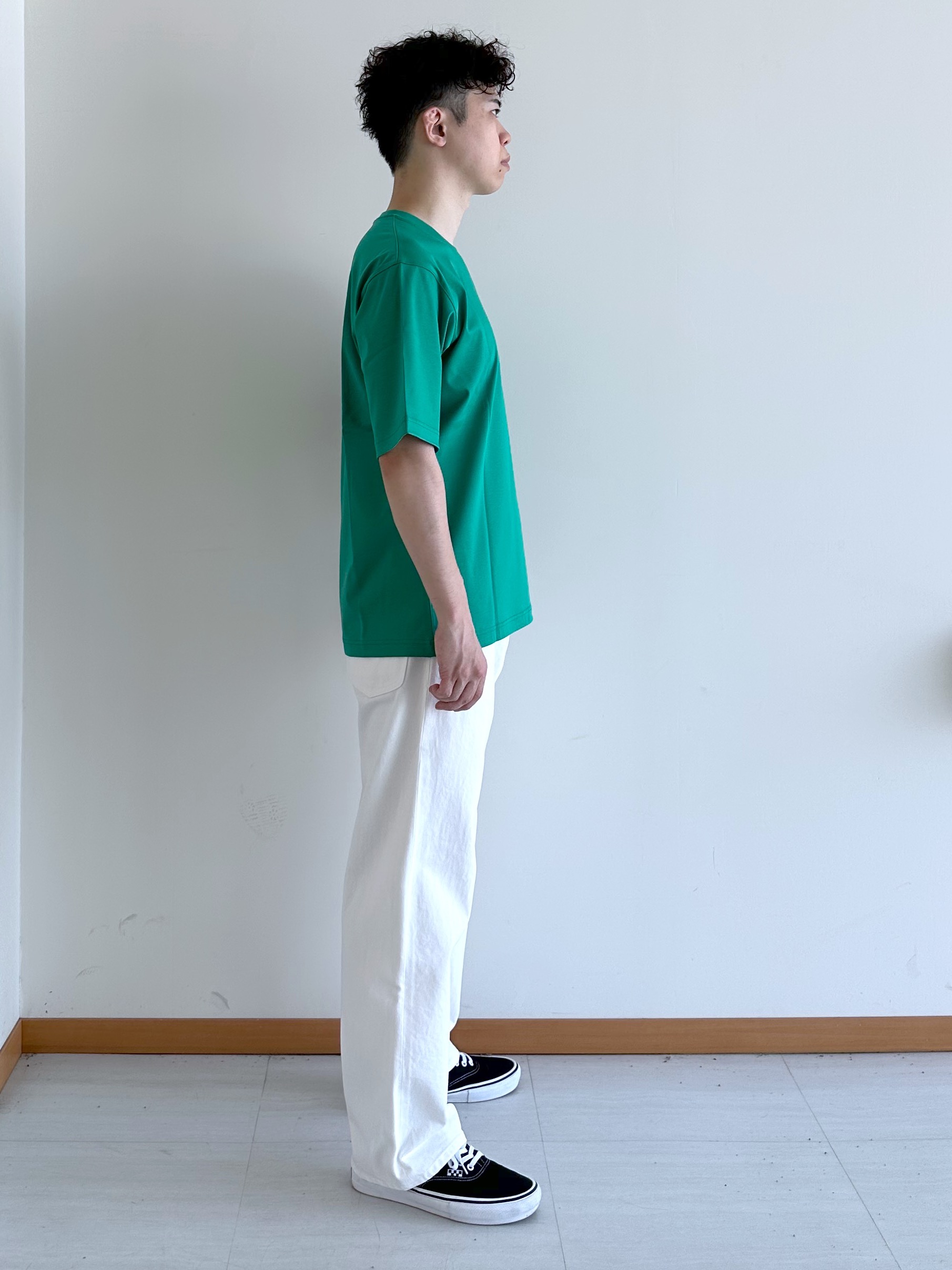 イッシーさんの「TAKEO KIKUCHI｜【BOWLER HAT LABEL】アイスクリアコットン ラッキーセブン 半袖Tシャツ」を使ったコーディネート