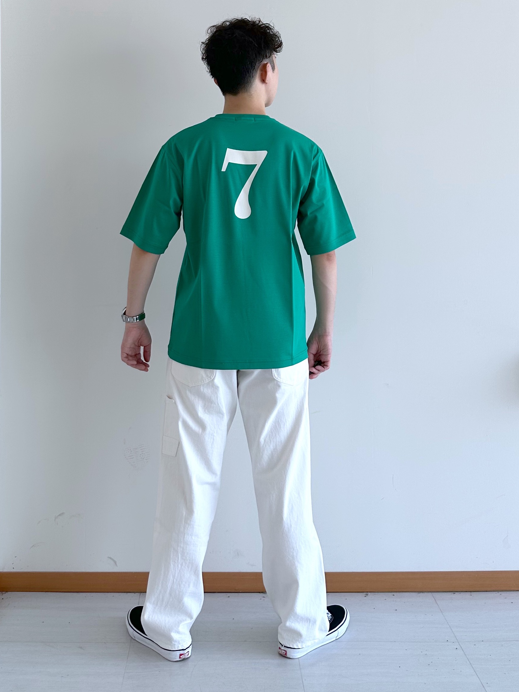 イッシーさんの「TAKEO KIKUCHI｜【BOWLER HAT LABEL】アイスクリアコットン ラッキーセブン 半袖Tシャツ」を使ったコーディネート