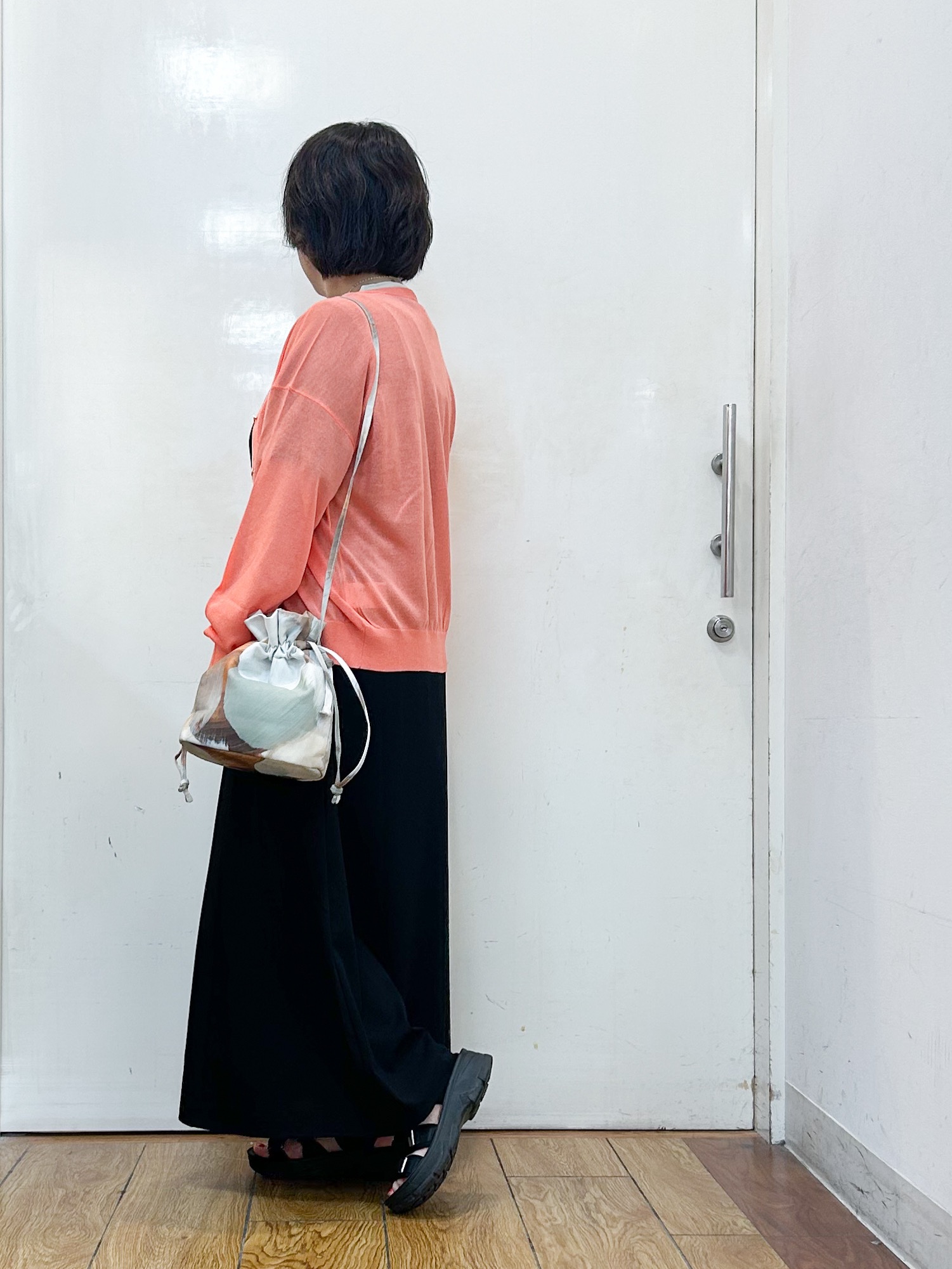 haruさんの「SHOO･LA･RUE｜【洗濯機可/S-LL】配色シフォン襟でサマ見え 上品シアーカーディガン」を使ったコーディネート