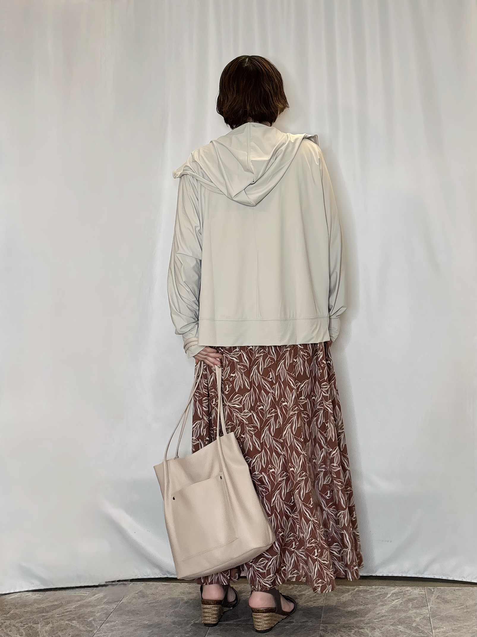 たみさんの「SHOO･LA･RUE｜【UV/S-LL/洗濯機可】手の甲から首元まで隠れる 指穴つき ドルマンパーカー」を使ったコーディネート