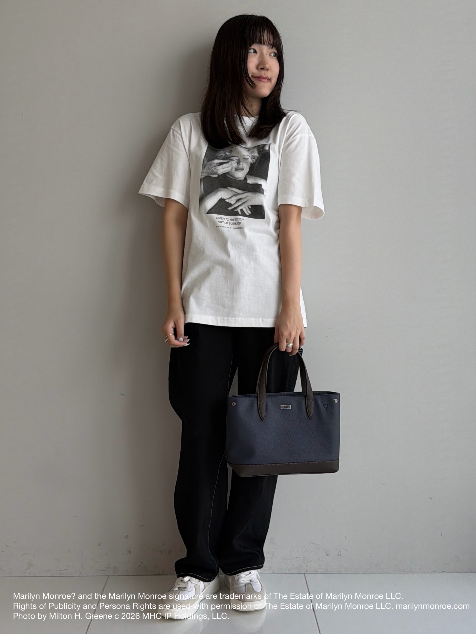 Akutagawaさんの「TAKEO KIKUCHI｜【別注】マリリン・モンロー/フォトTシャツ」を使ったコーディネート