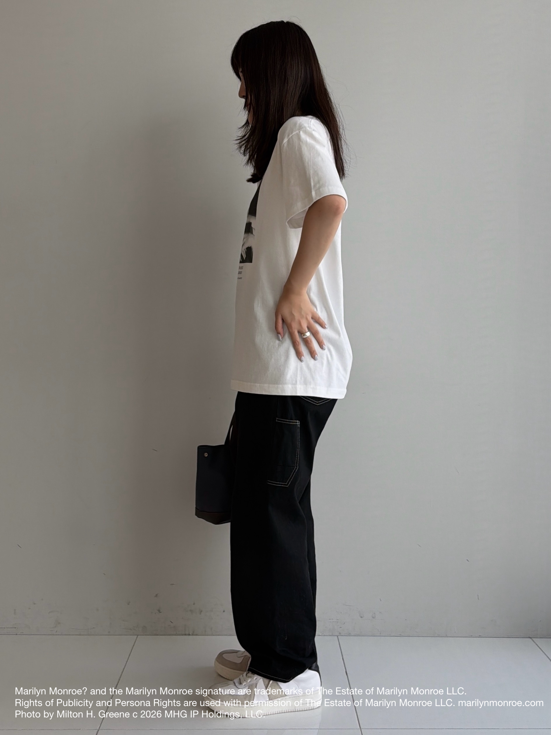Akutagawaさんの「TAKEO KIKUCHI｜【別注】マリリン・モンロー/フォトTシャツ」を使ったコーディネート