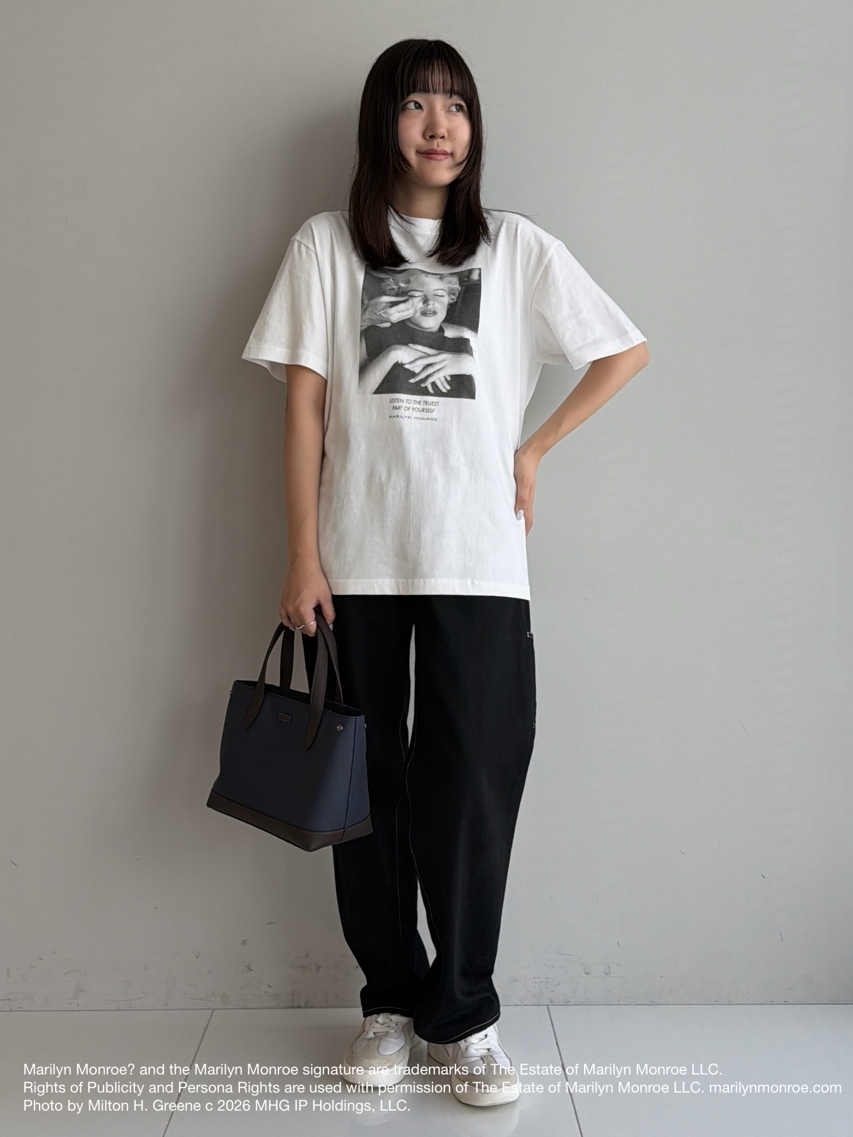 Akutagawaさんの「TAKEO KIKUCHI｜【別注】マリリン・モンロー/フォトTシャツ」を使ったコーディネート