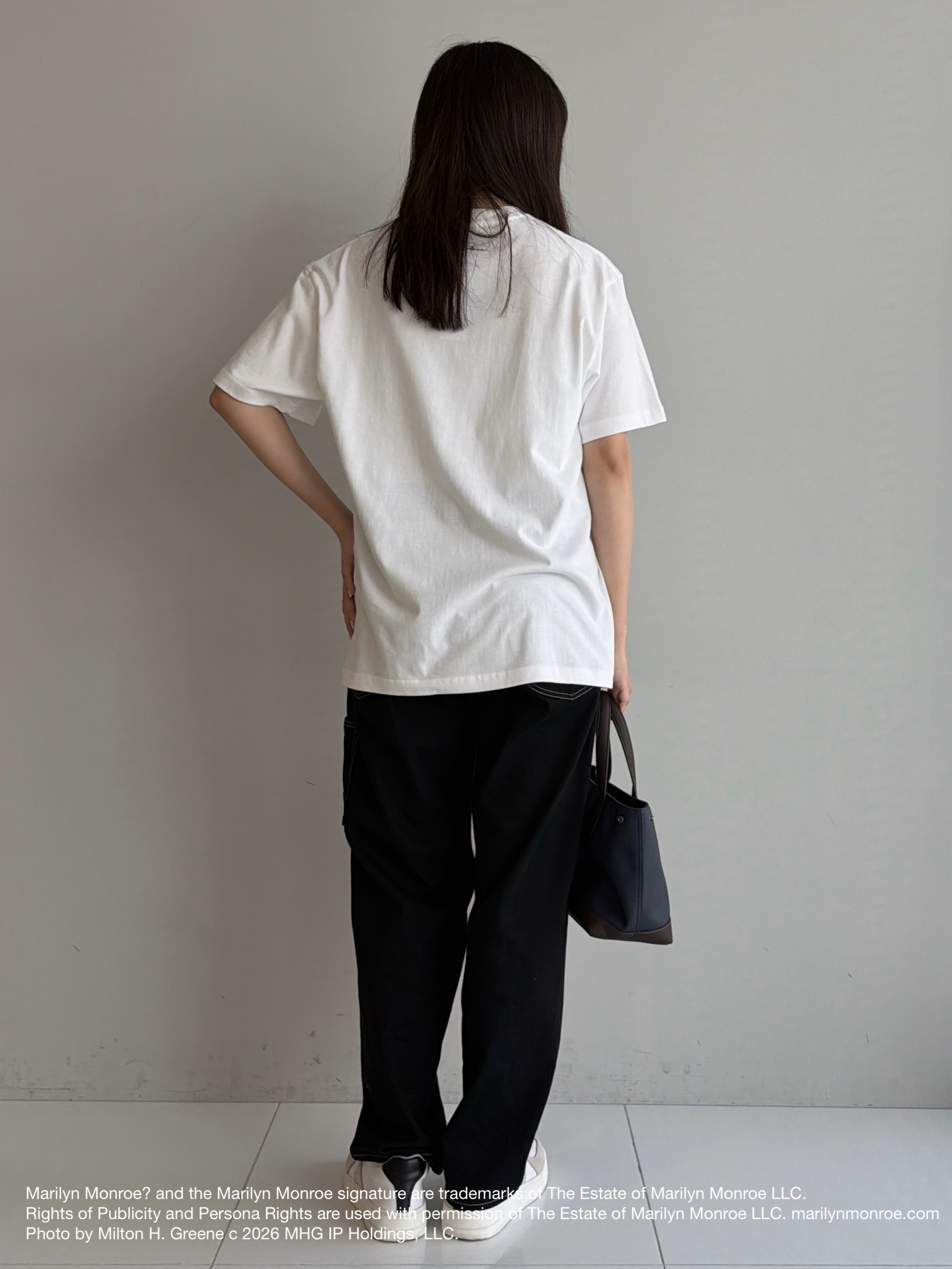 Akutagawaさんの「TAKEO KIKUCHI｜【別注】マリリン・モンロー/フォトTシャツ」を使ったコーディネート