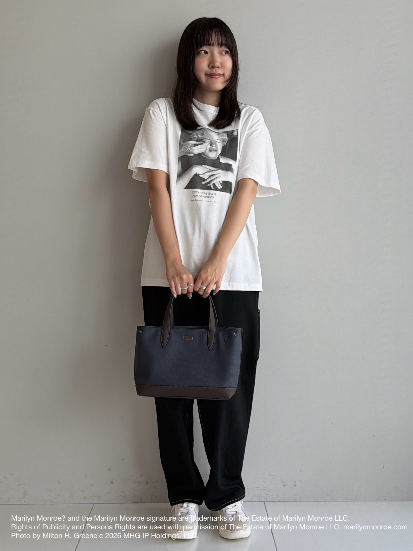 Akutagawaさんの「TAKEO KIKUCHI｜【別注】マリリン・モンロー/フォトTシャツ」を使ったコーディネート