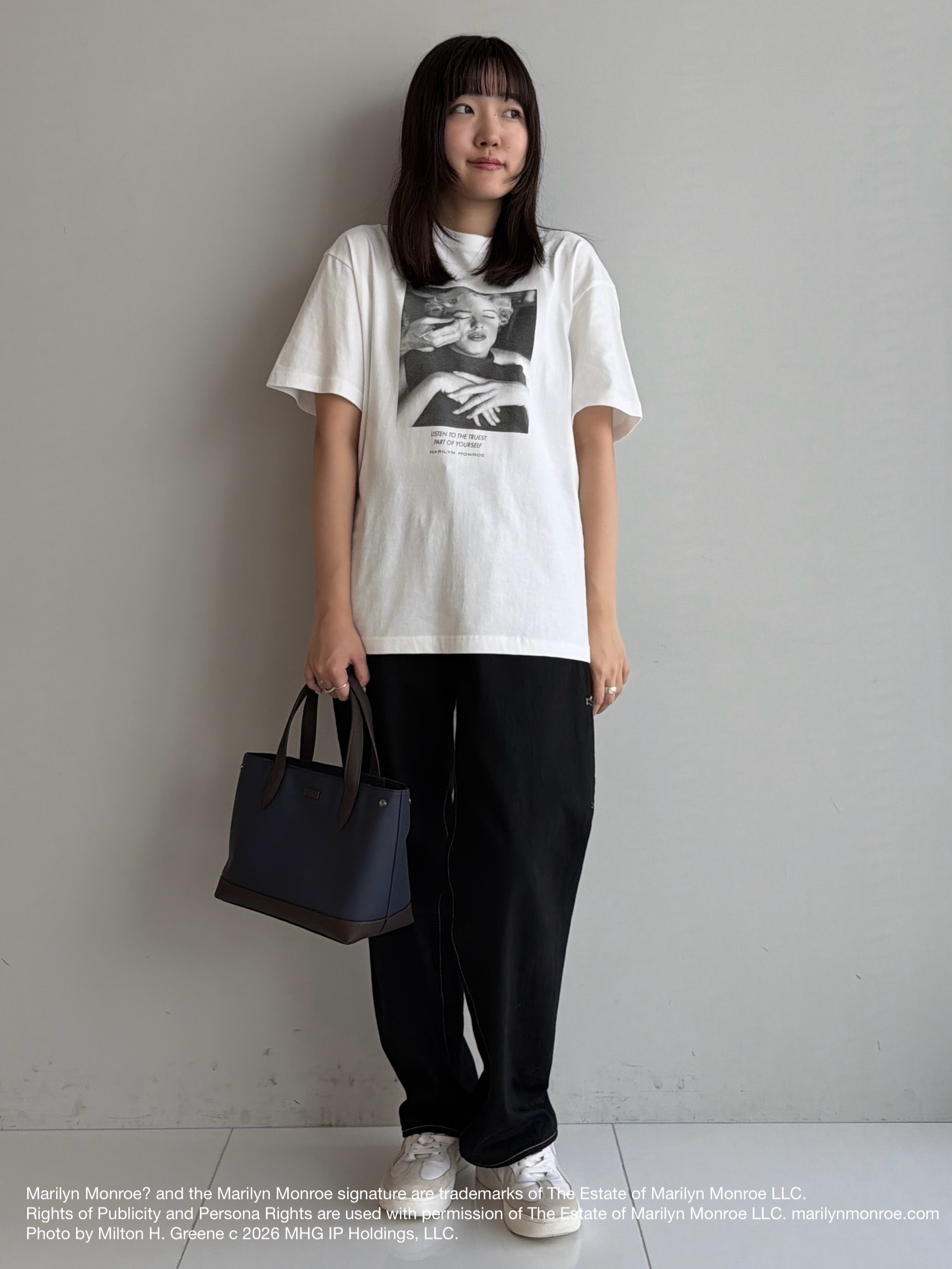 Akutagawaさんの「TAKEO KIKUCHI｜【別注】マリリン・モンロー/フォトTシャツ」を使ったコーディネート