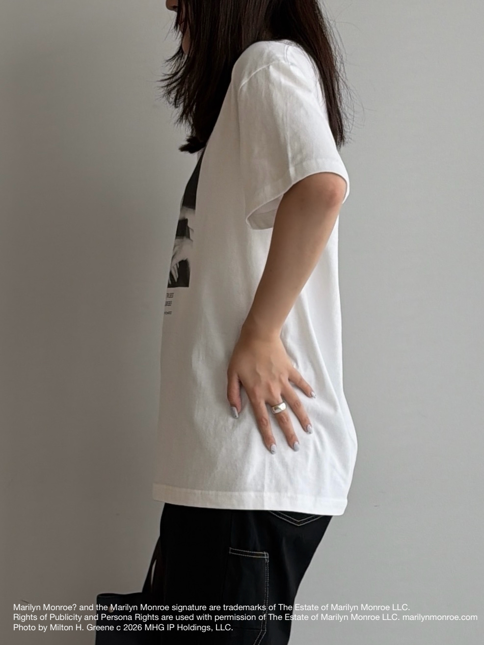 Akutagawaさんの「TAKEO KIKUCHI｜【別注】マリリン・モンロー/フォトTシャツ」を使ったコーディネート