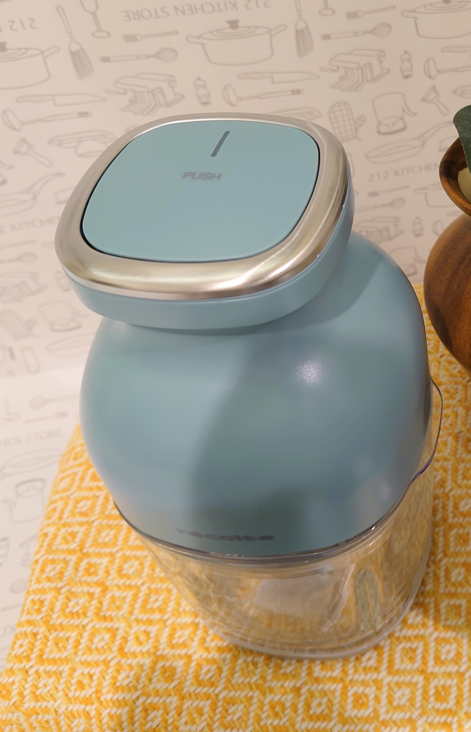 PANタナカさんの「212 KITCHEN STORE｜◆コードレスカプセルカッターボンヌ　ナチュラルブラック ＜recolte レコルト＞」を使ったコーディネート