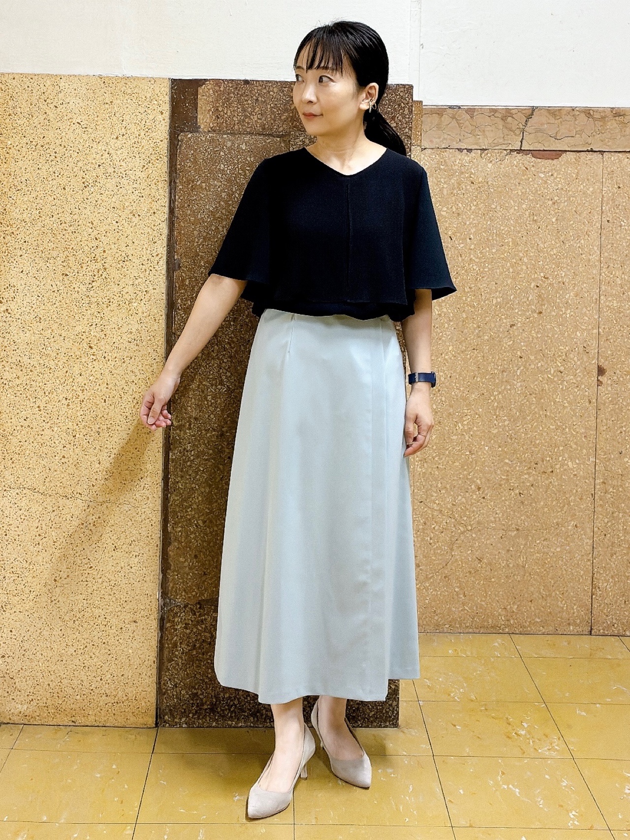 hattoriさんの「INDIVI｜【着る日傘】シフォンドッキングブラウス」を使ったコーディネート
