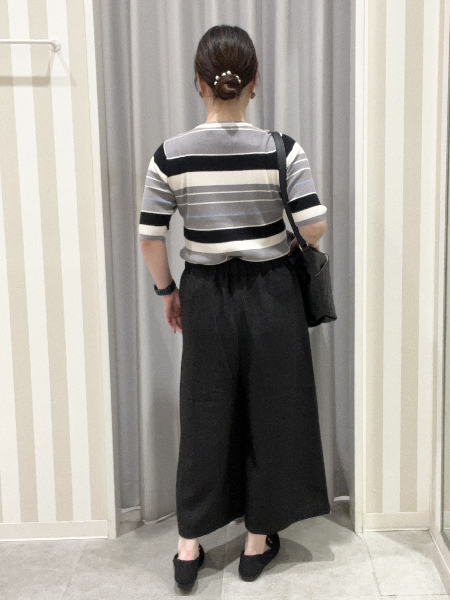 もーりぃさんの「SHOO･LA･RUE｜【S-LL】オンオフ着られる マルチボーダーリブニット」を使ったコーディネート