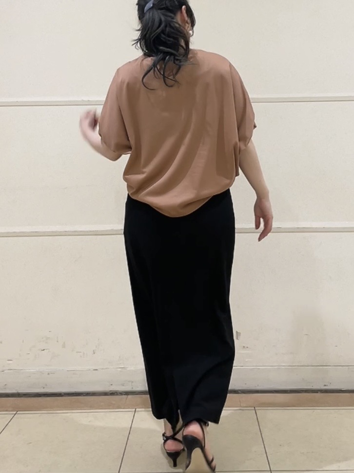watanabeさんの「UNTITLED｜【汗染み防止/接触冷感】ドルマンプルオーバー」を使ったコーディネート