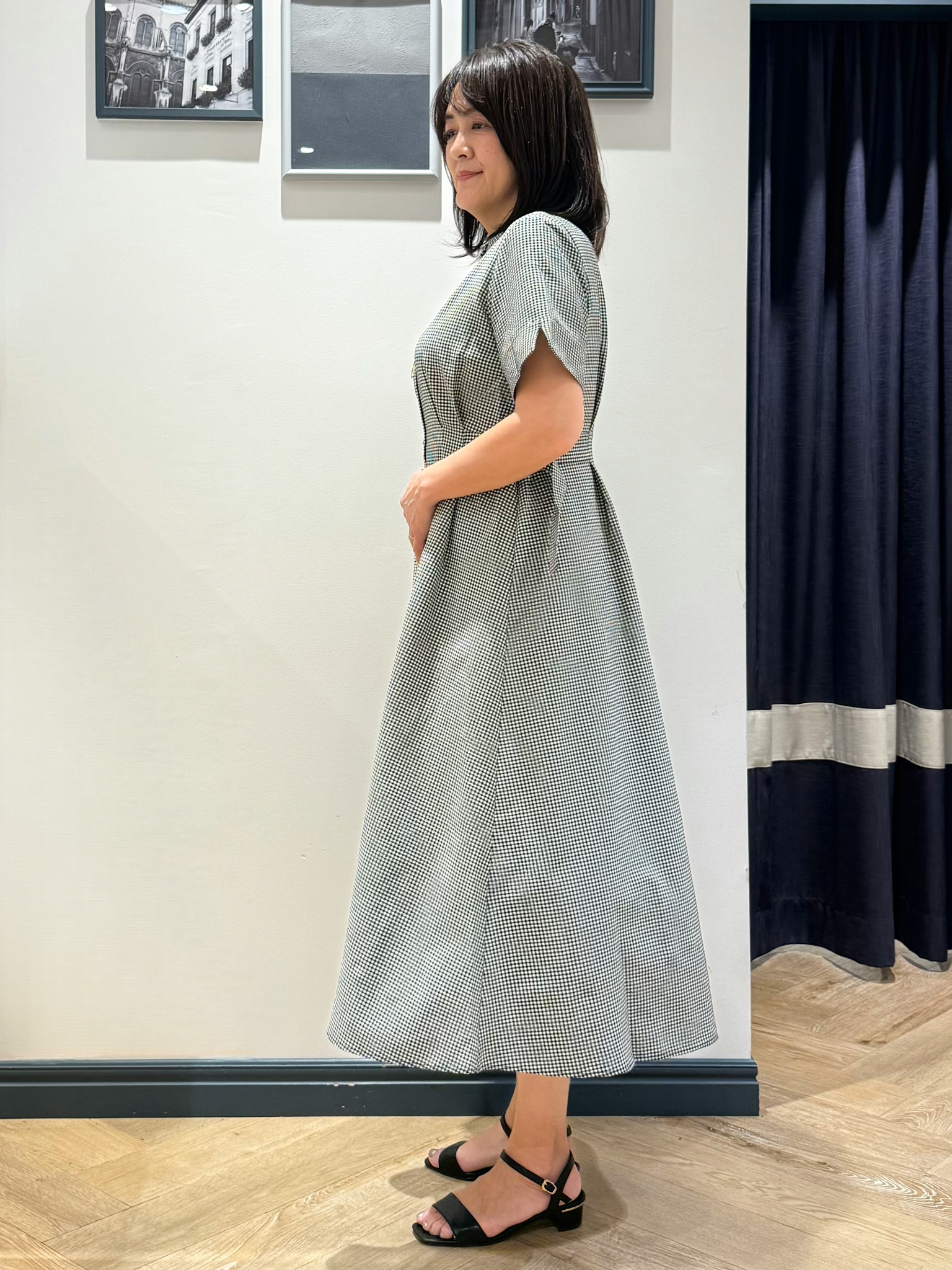 Lilyさんの「grove｜【低身長さんも選べる着丈/UV・シワになりにくいetc】涼やかさも、きちんとも叶うワンピース」を使ったコーディネート