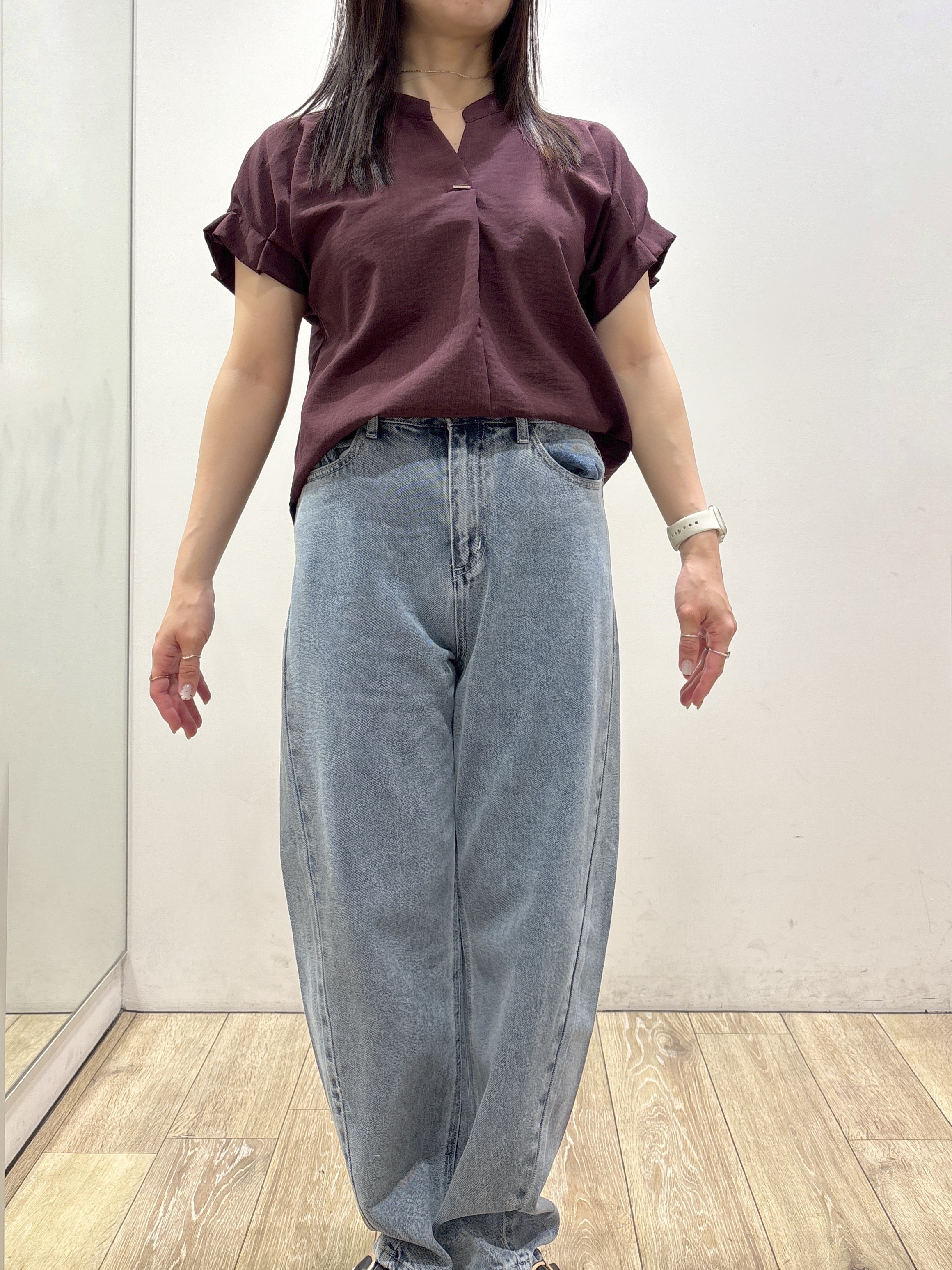 mameさんの「index｜【接触冷感／吸水速乾】タックスキッパーブラウス《防シワ／イージーアイロン／洗濯機OK／9col》」を使ったコーディネート