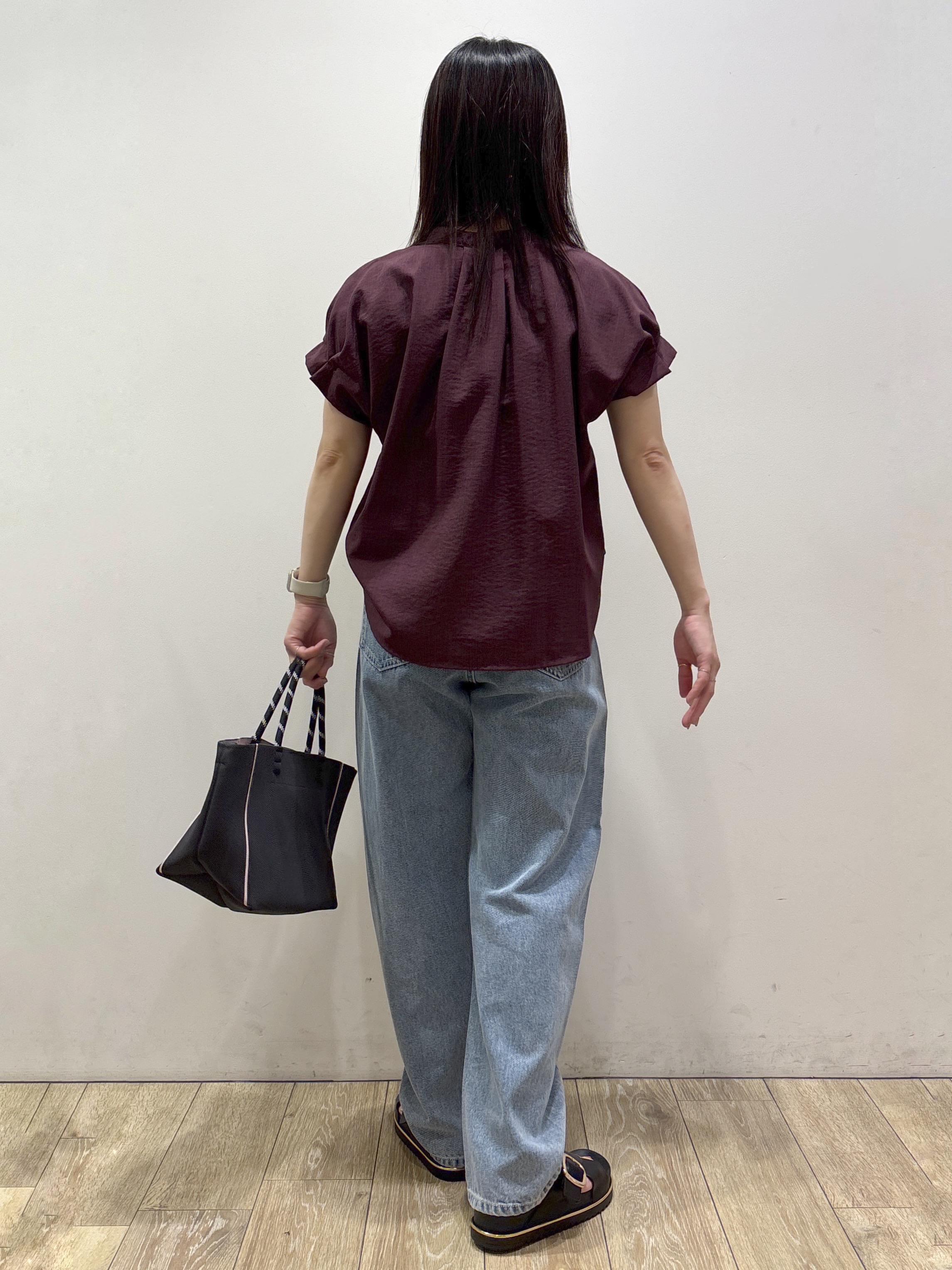 mameさんの「index｜【接触冷感／吸水速乾】タックスキッパーブラウス《防シワ／イージーアイロン／洗濯機OK／9col》」を使ったコーディネート