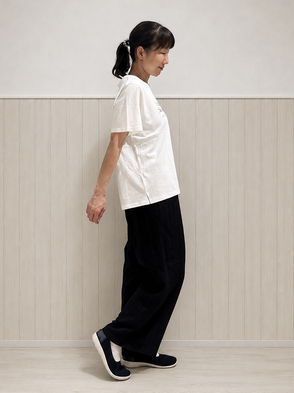 まつみさんの「SHOO･LA･RUE｜【UV/洗濯機可】ほんのりシアーで上品な バックギャザーブラウス」を使ったコーディネート